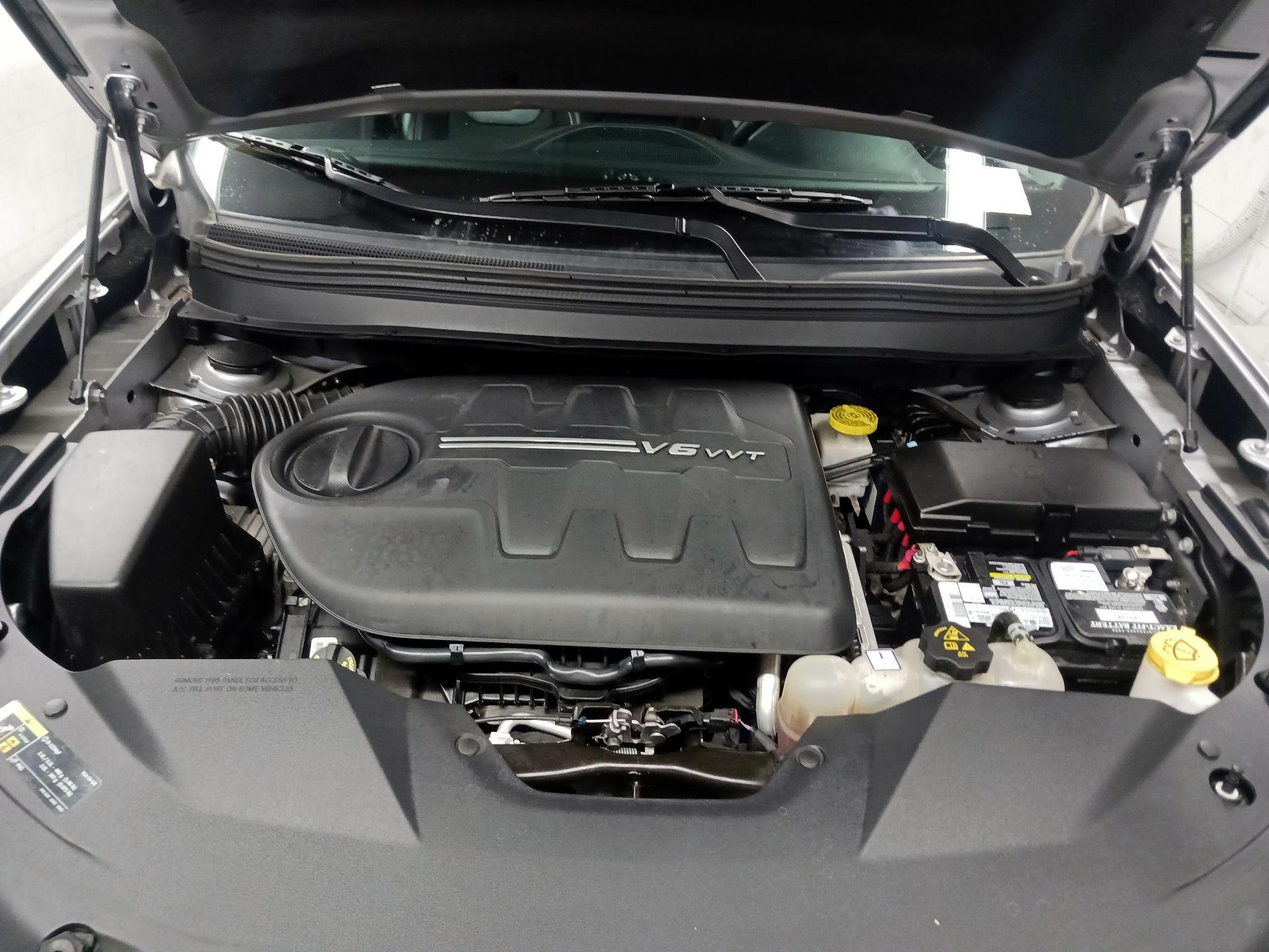 Thumbnail: 2021 Jeep Cherokee - 17