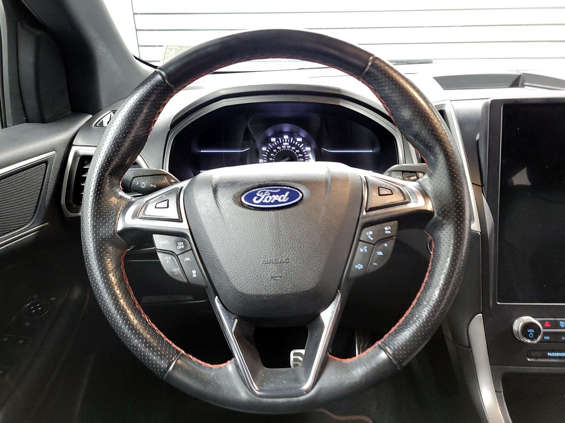 Thumbnail: 2022 Ford Edge - 10