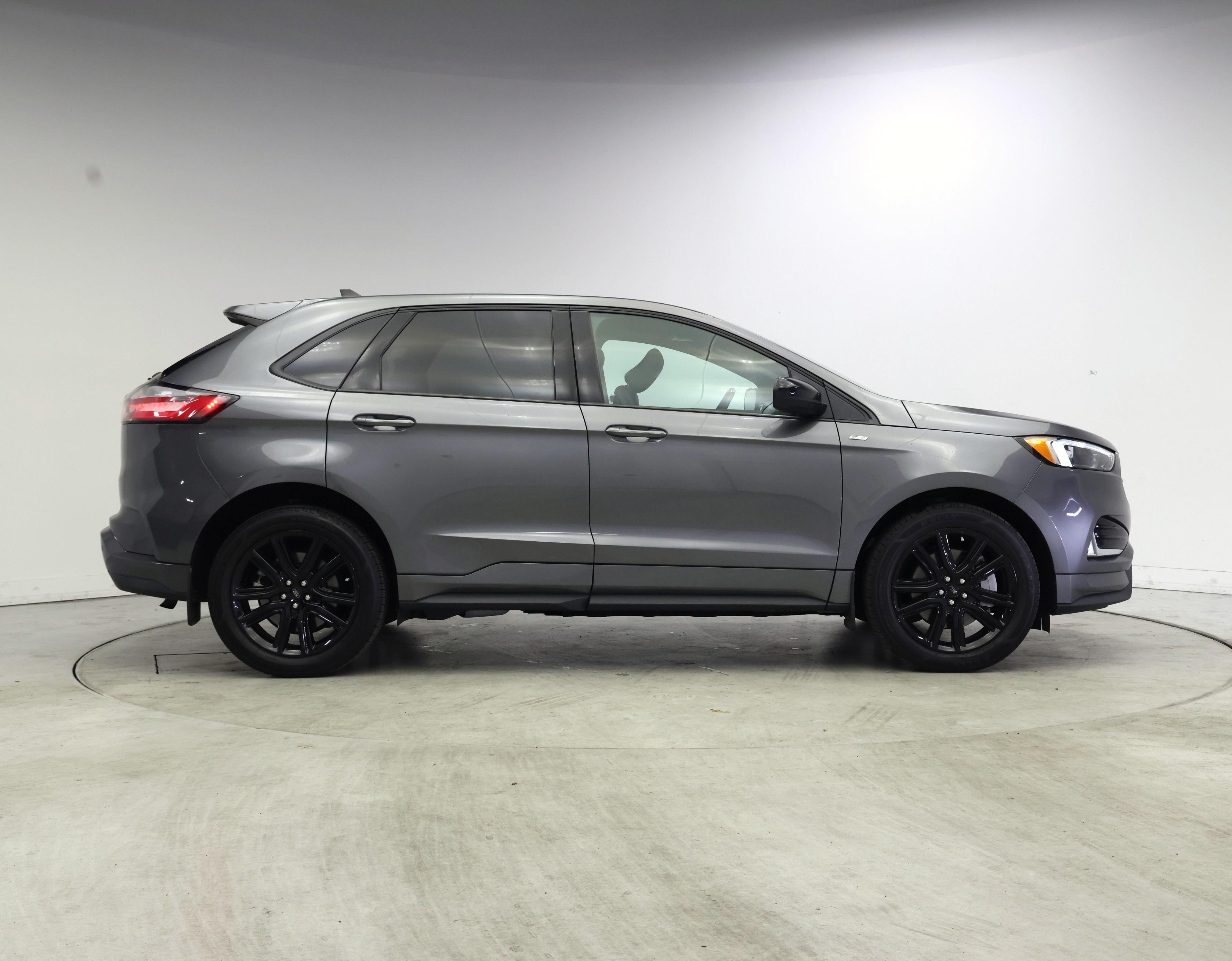 Thumbnail: 2022 Ford Edge - 7