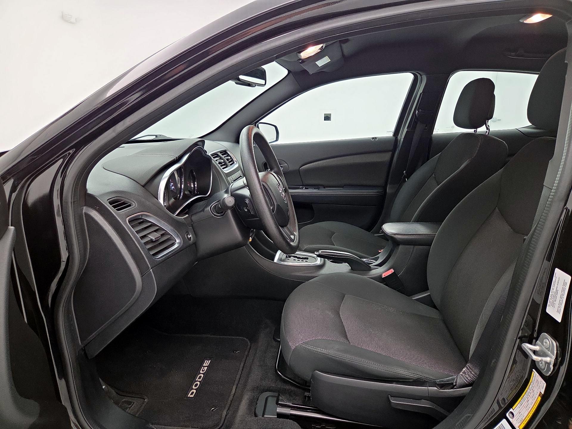 Thumbnail: 2014 Dodge Avenger - 11