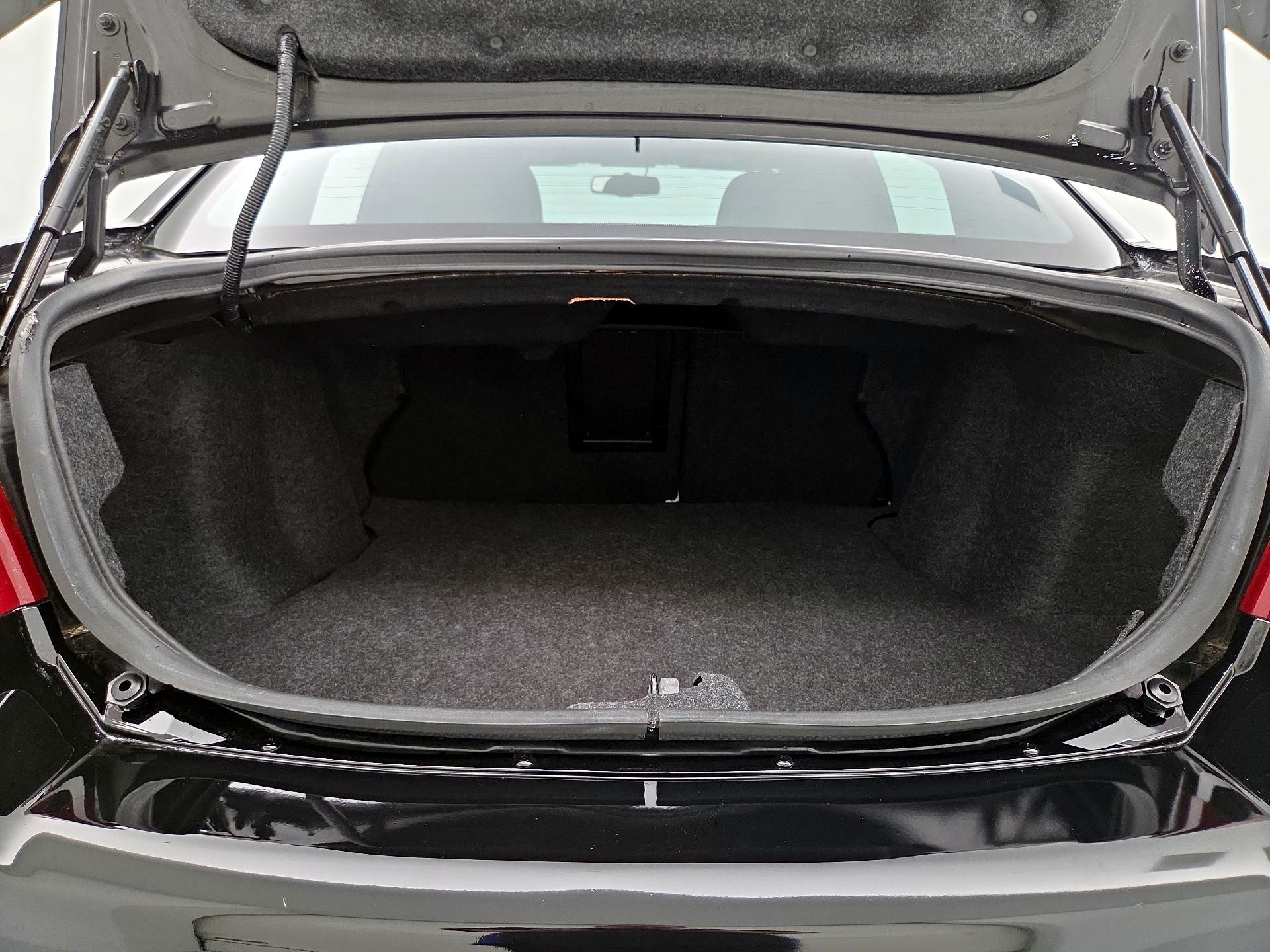 Thumbnail: 2014 Dodge Avenger - 19