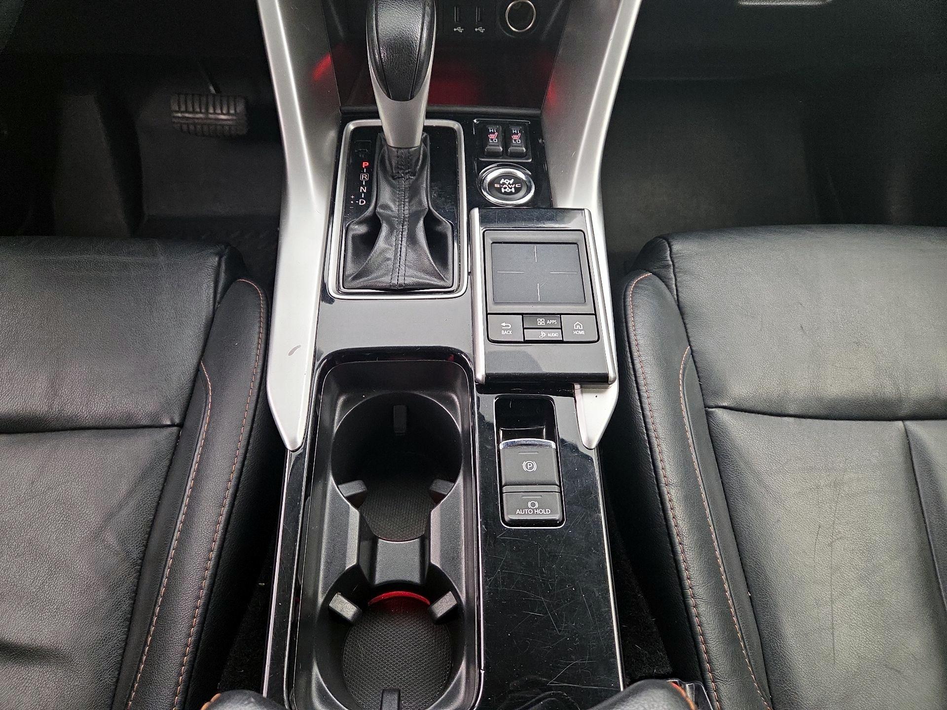 Thumbnail: 2019 Mitsubishi Eclipse Cross - 17