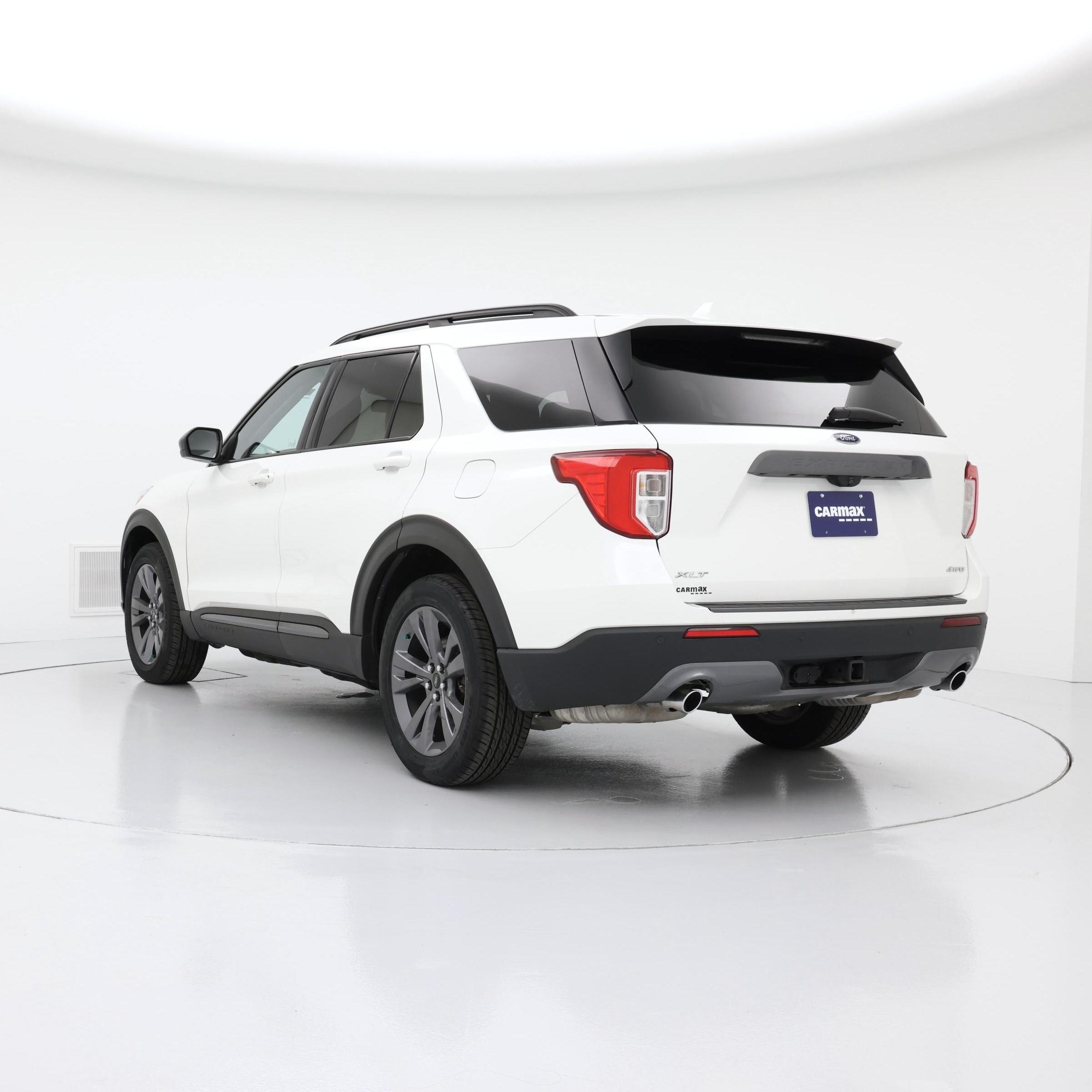 Thumbnail: 2022 Ford Explorer - 2