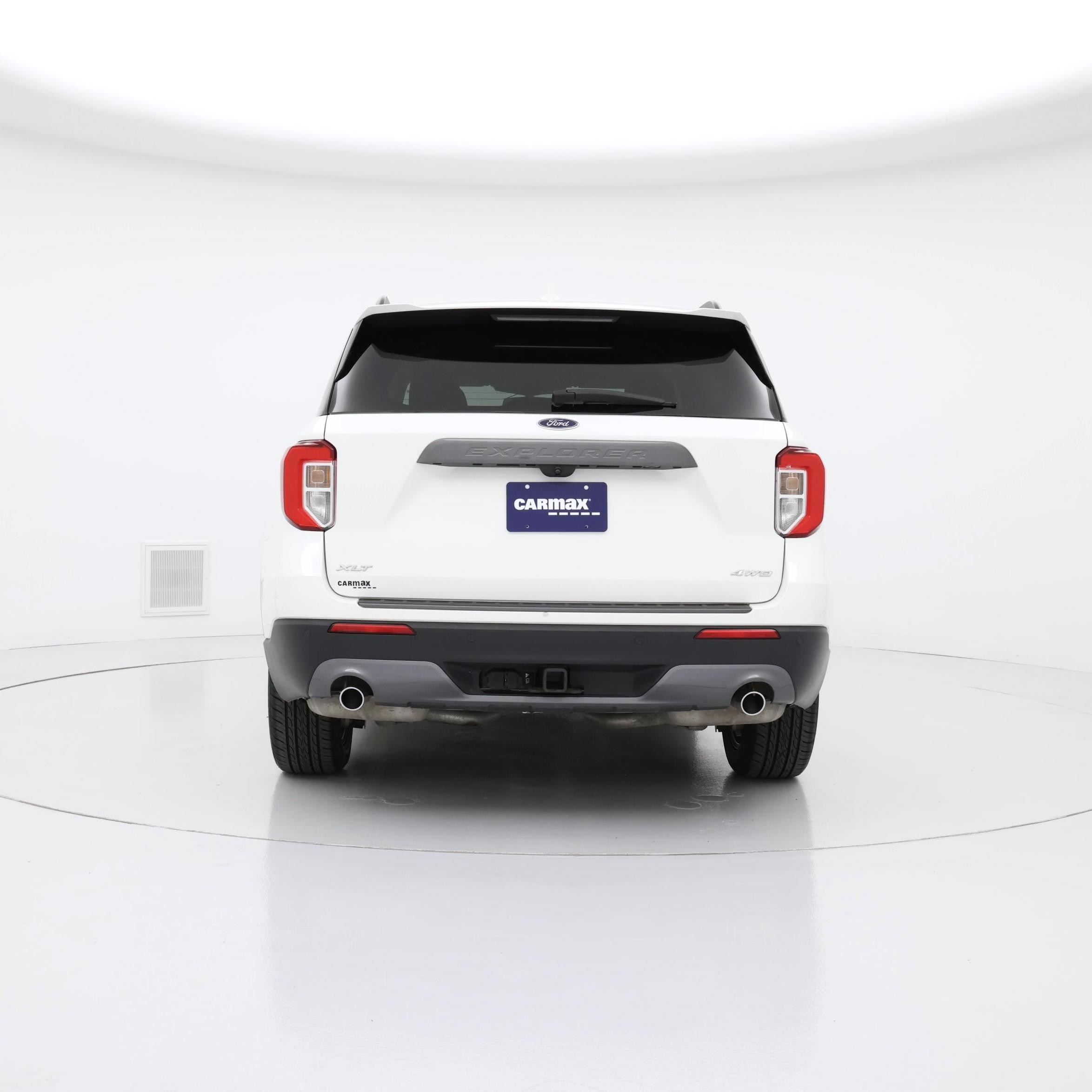Thumbnail: 2022 Ford Explorer - 6