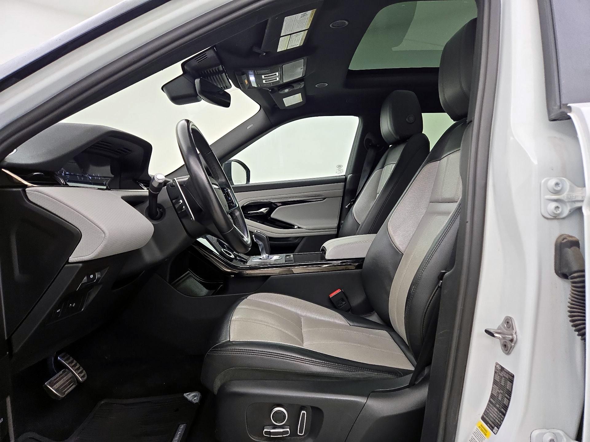 Thumbnail: 2021 Land Rover Range Rover Evoque - 11