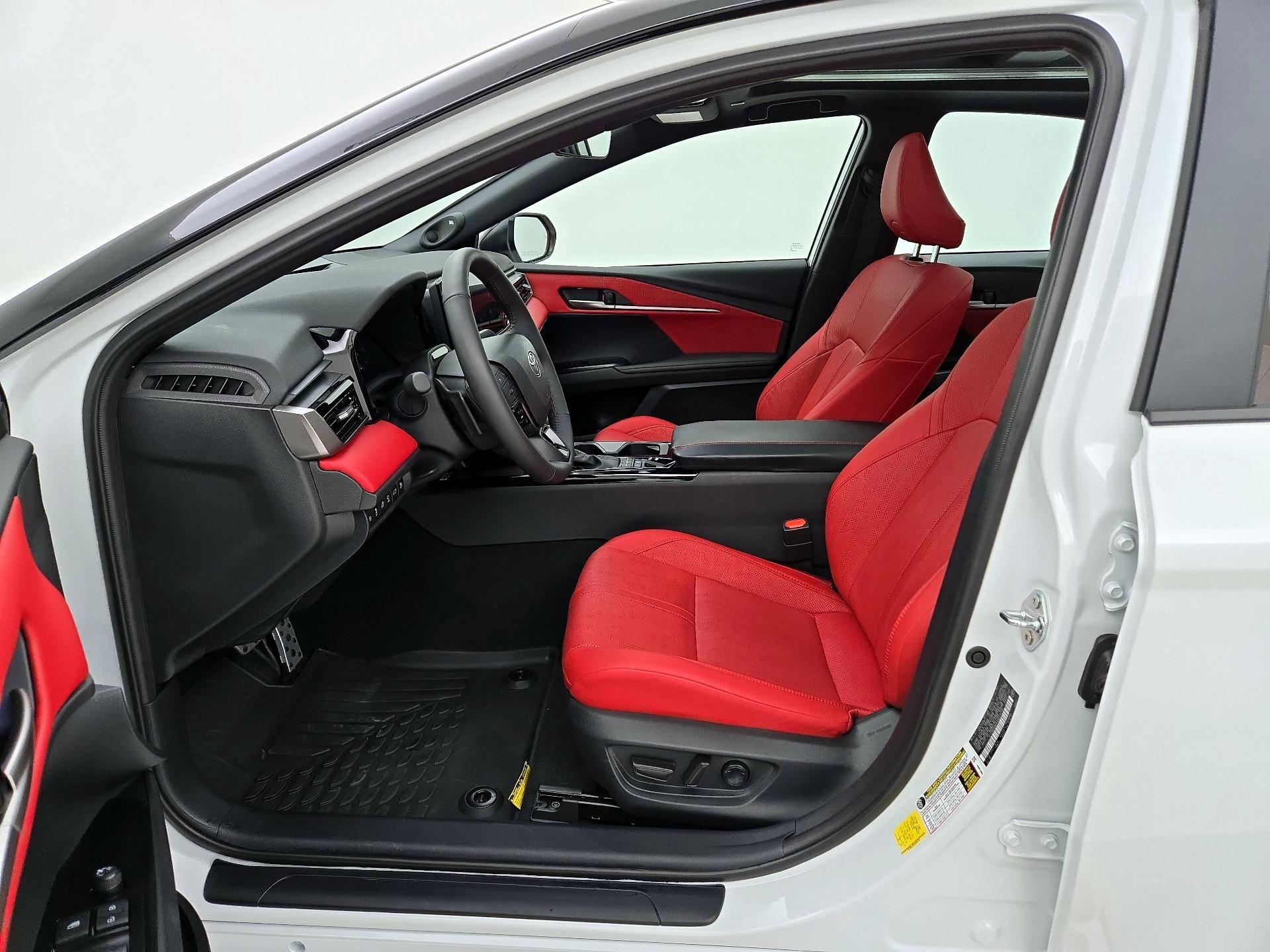 Thumbnail: 2025 Toyota Camry - 11