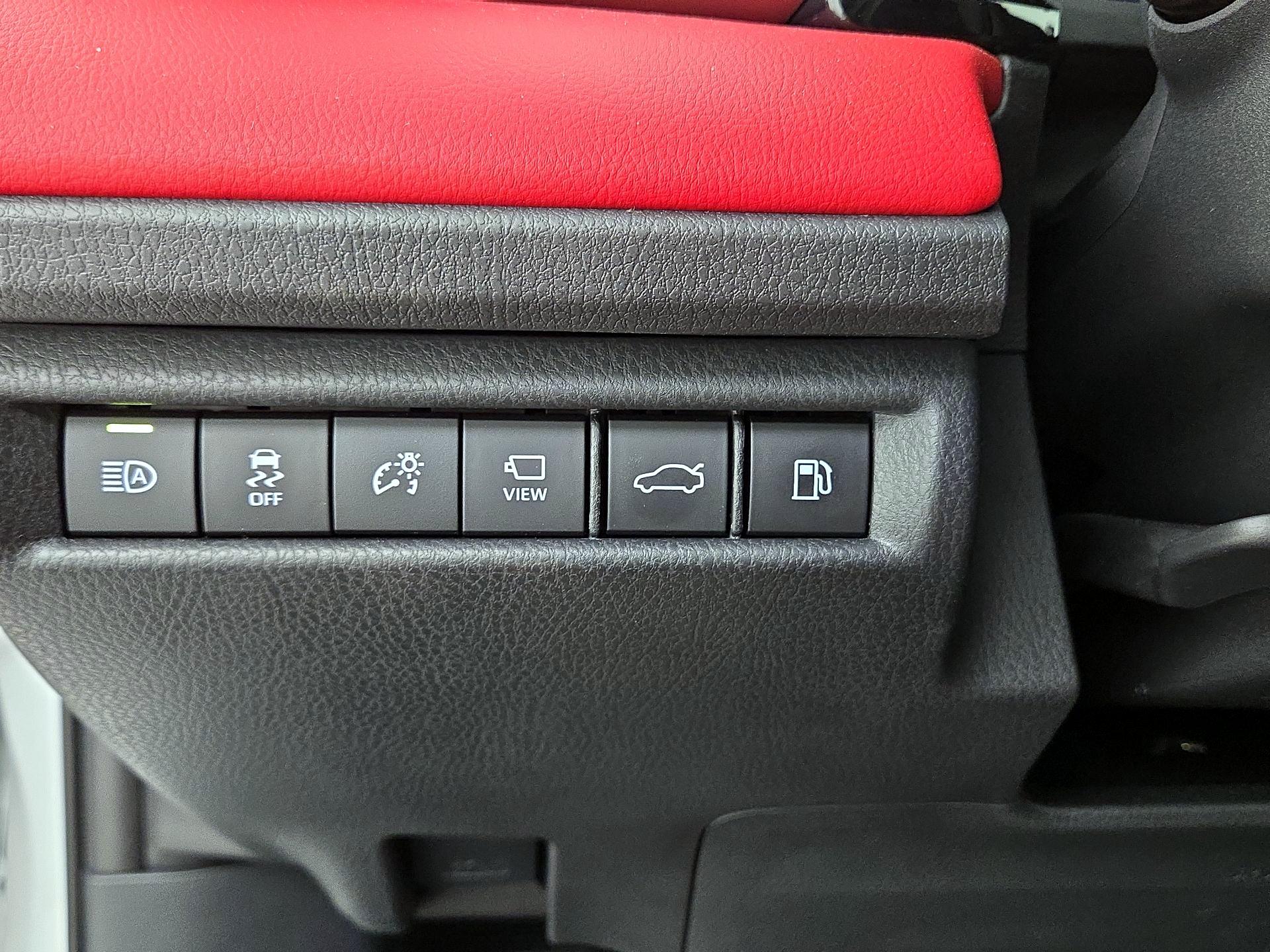 Thumbnail: 2025 Toyota Camry - 13