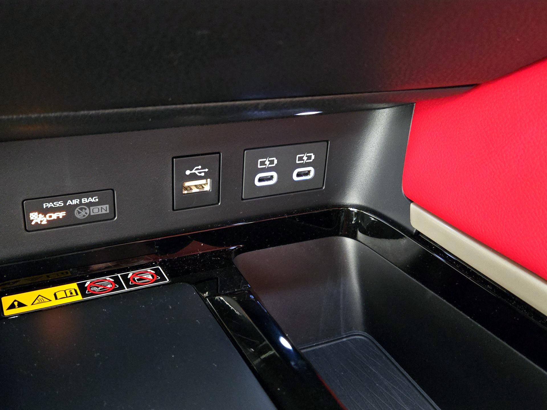 Thumbnail: 2025 Toyota Camry - 19