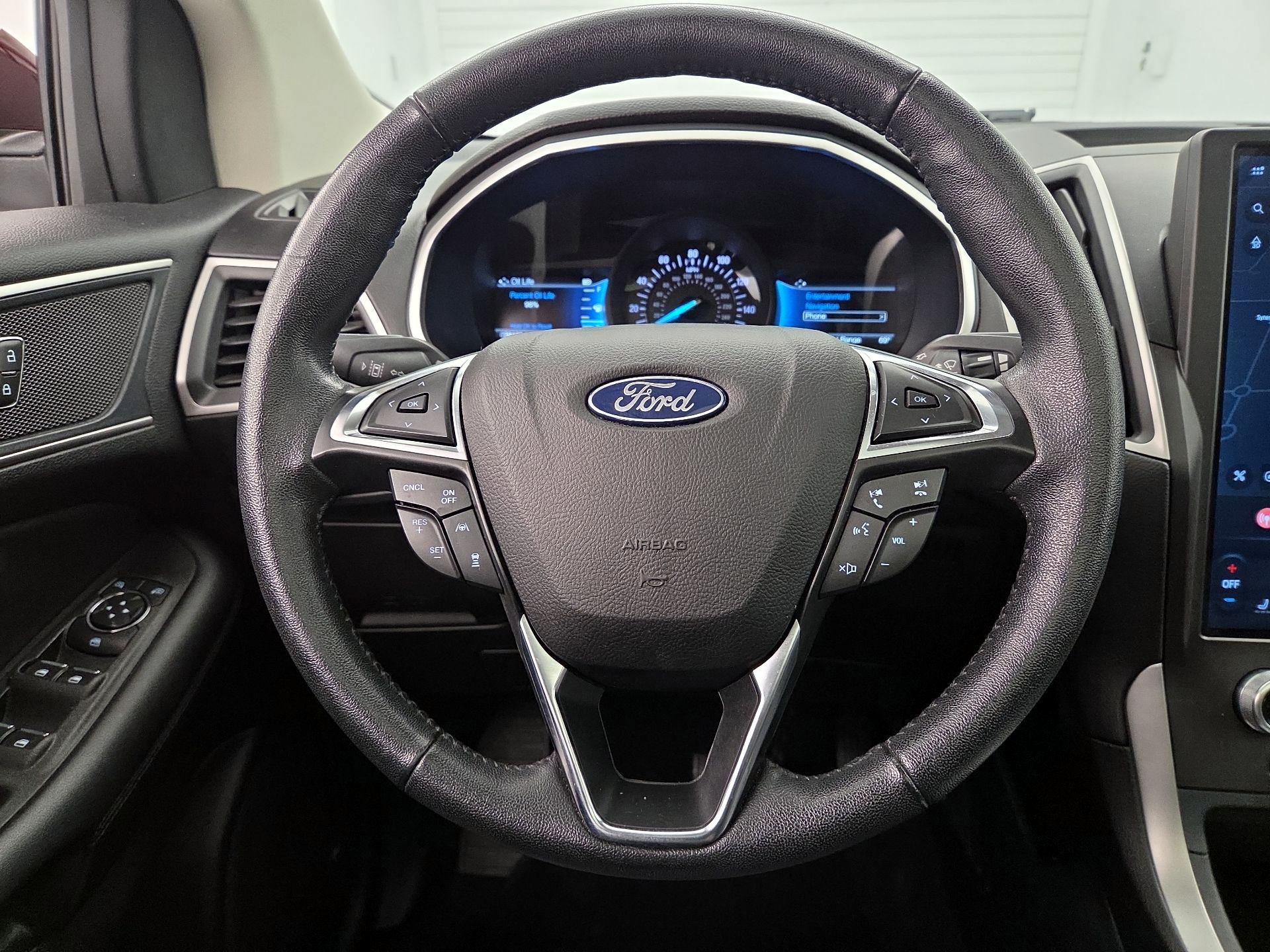 Thumbnail: 2021 Ford Edge - 10