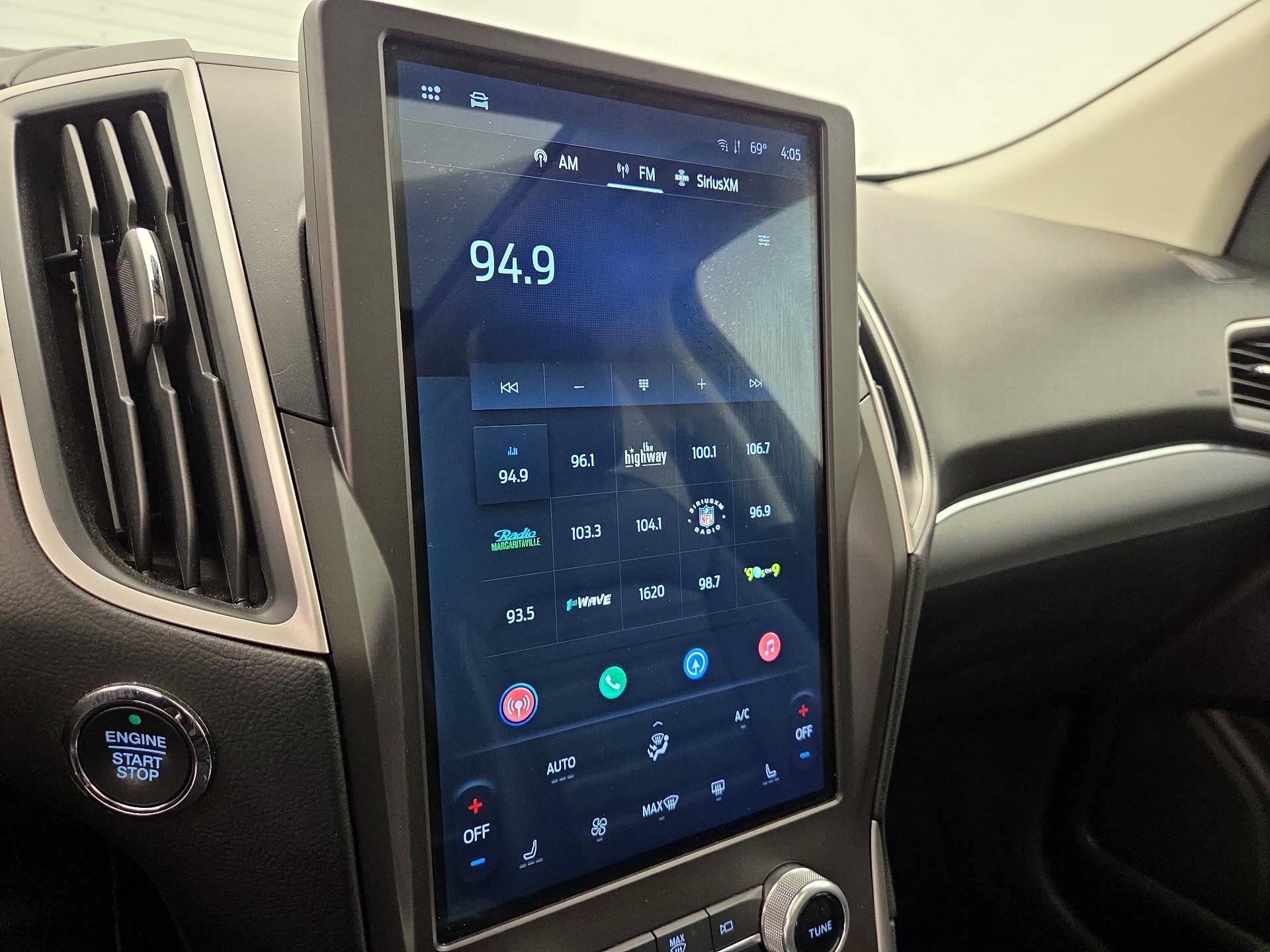 Thumbnail: 2021 Ford Edge - 16