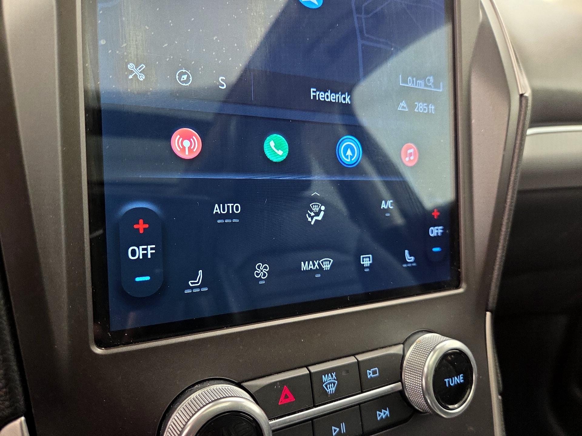Thumbnail: 2021 Ford Edge - 17
