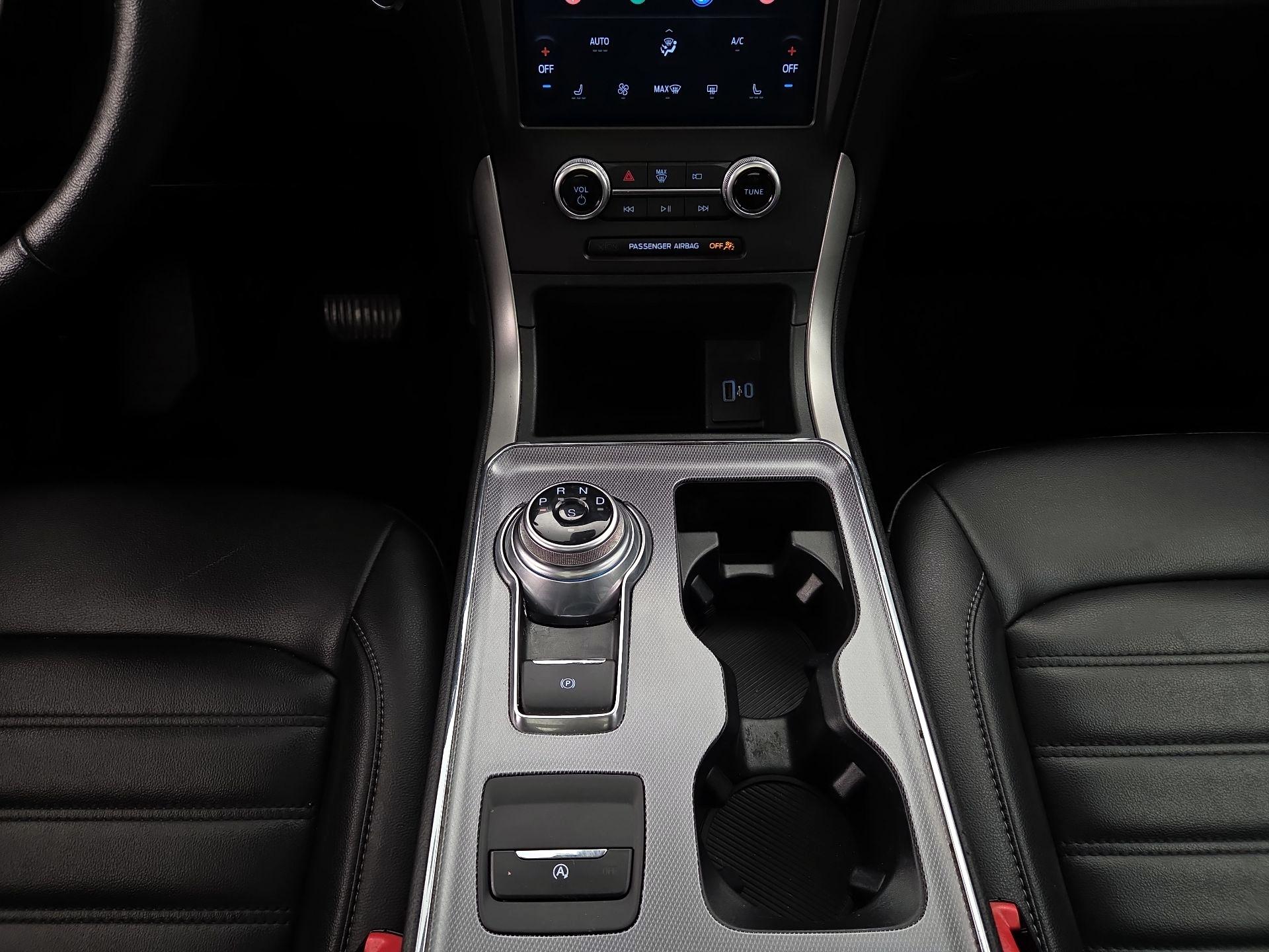 Thumbnail: 2021 Ford Edge - 18