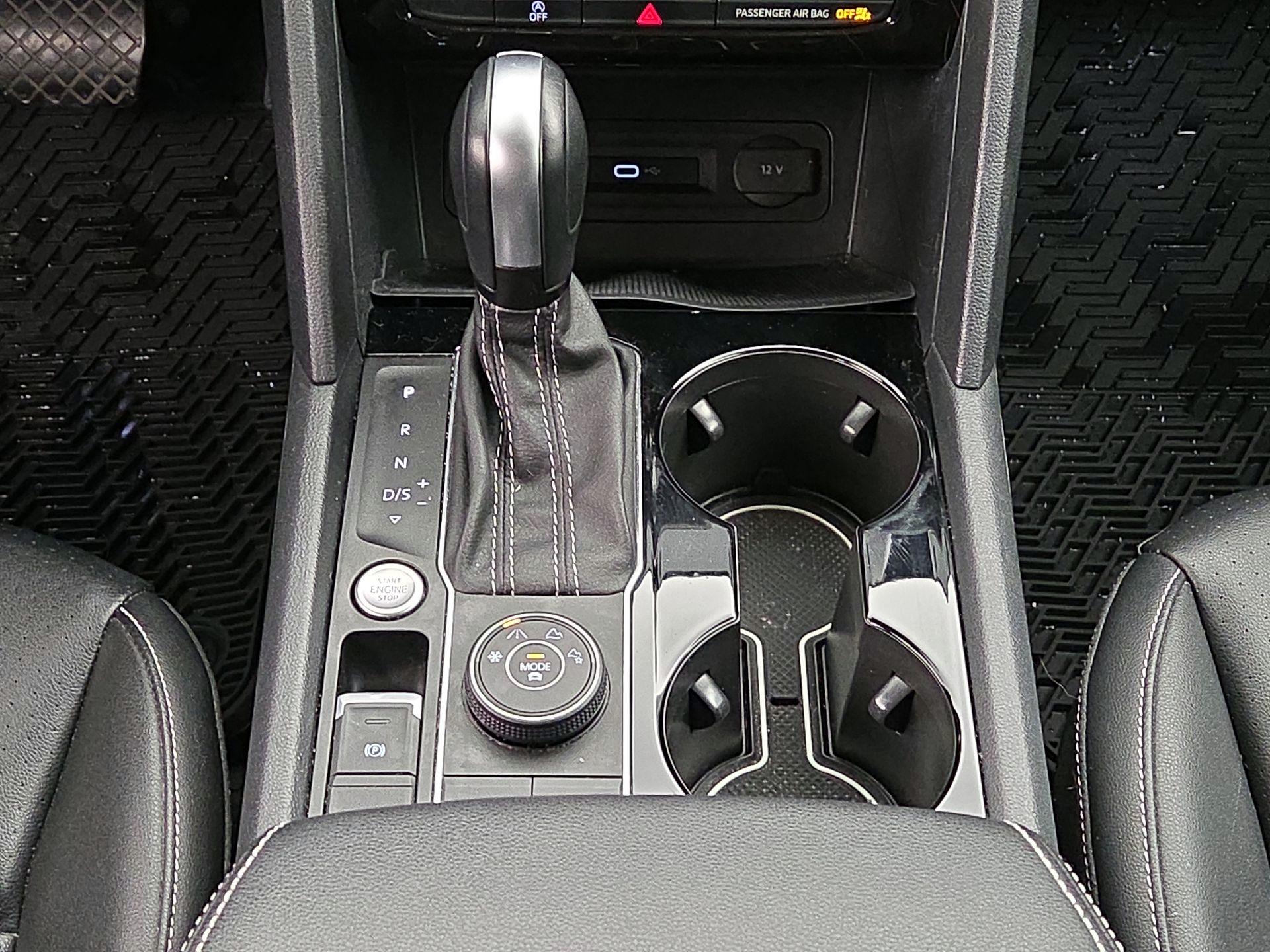 Thumbnail: 2022 Volkswagen Atlas - 17