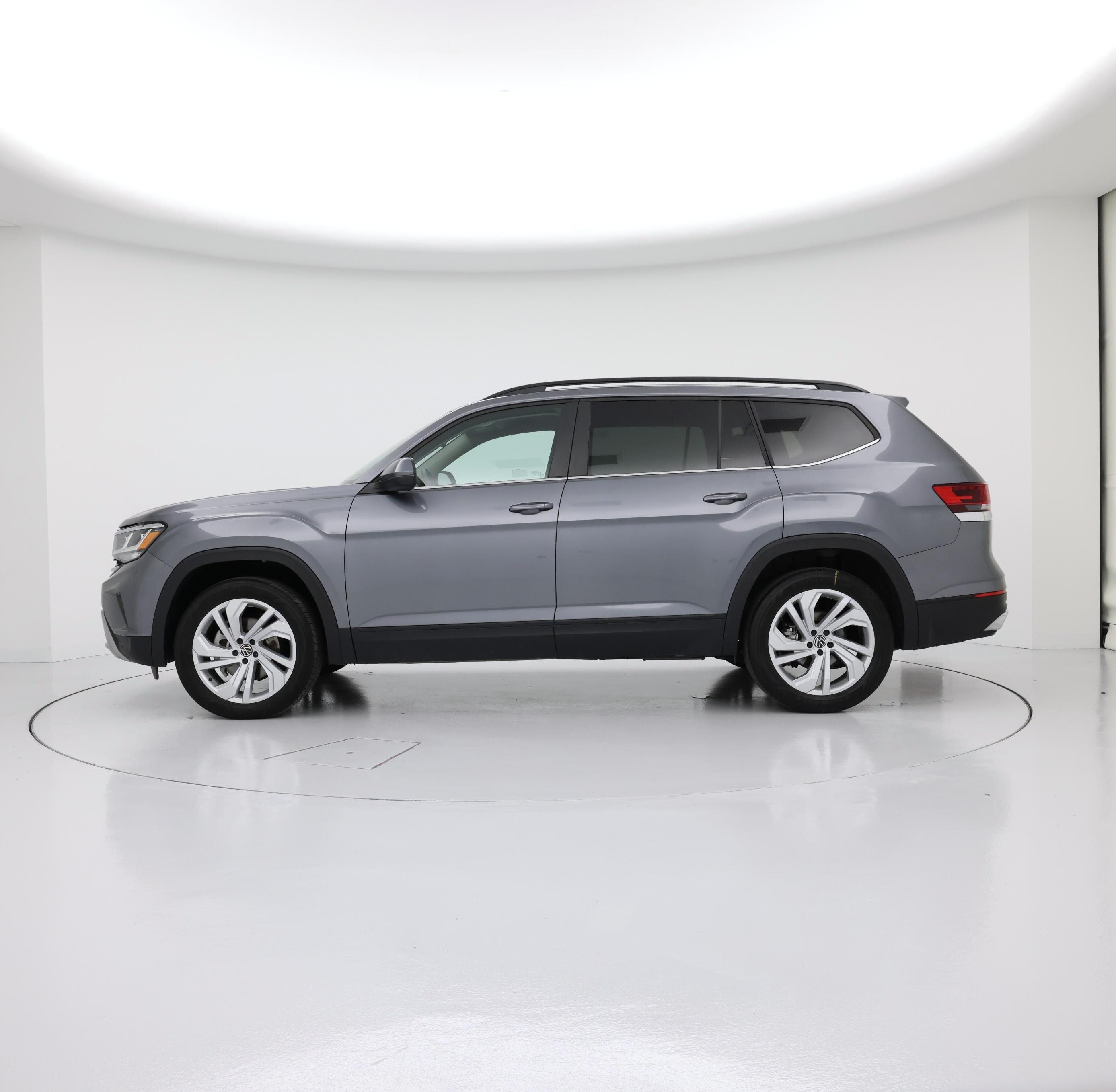 Thumbnail: 2022 Volkswagen Atlas - 3