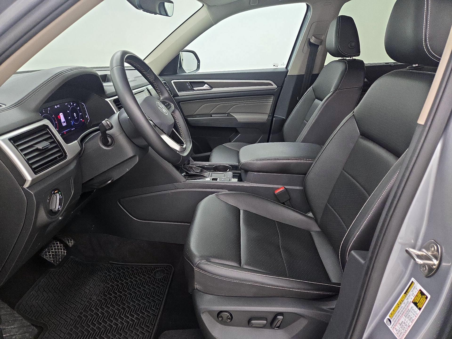 Thumbnail: 2023 Volkswagen Atlas - 11