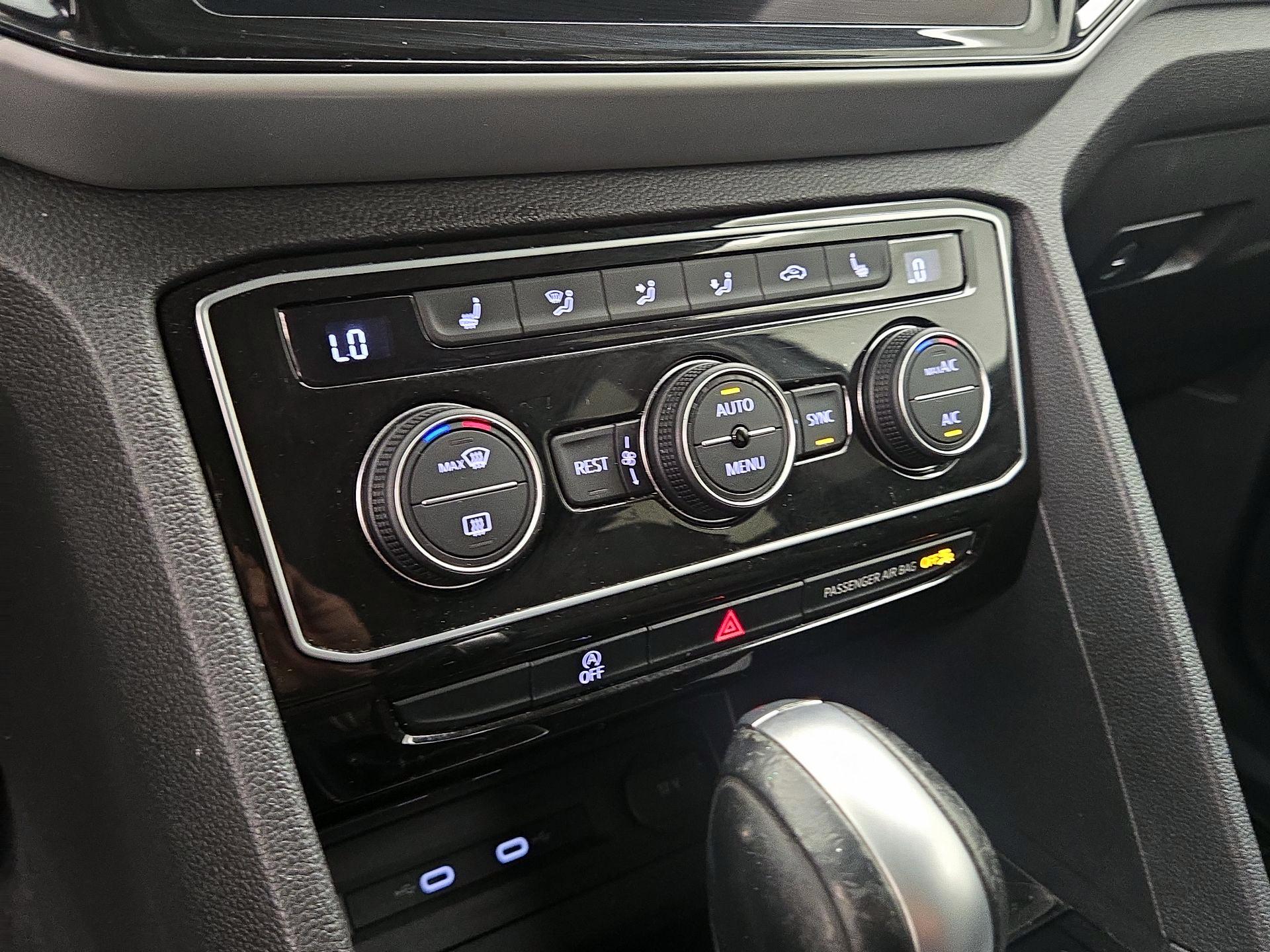 Thumbnail: 2023 Volkswagen Atlas - 16