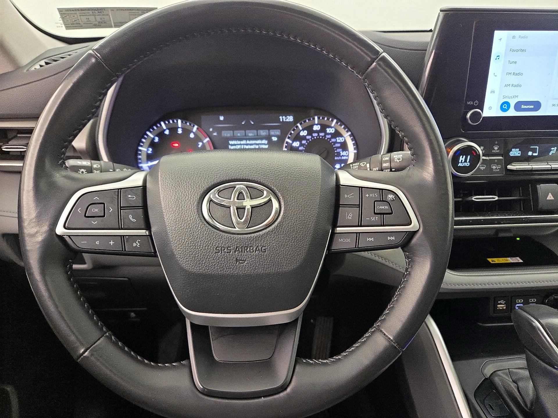Thumbnail: 2024 Toyota Highlander - 10
