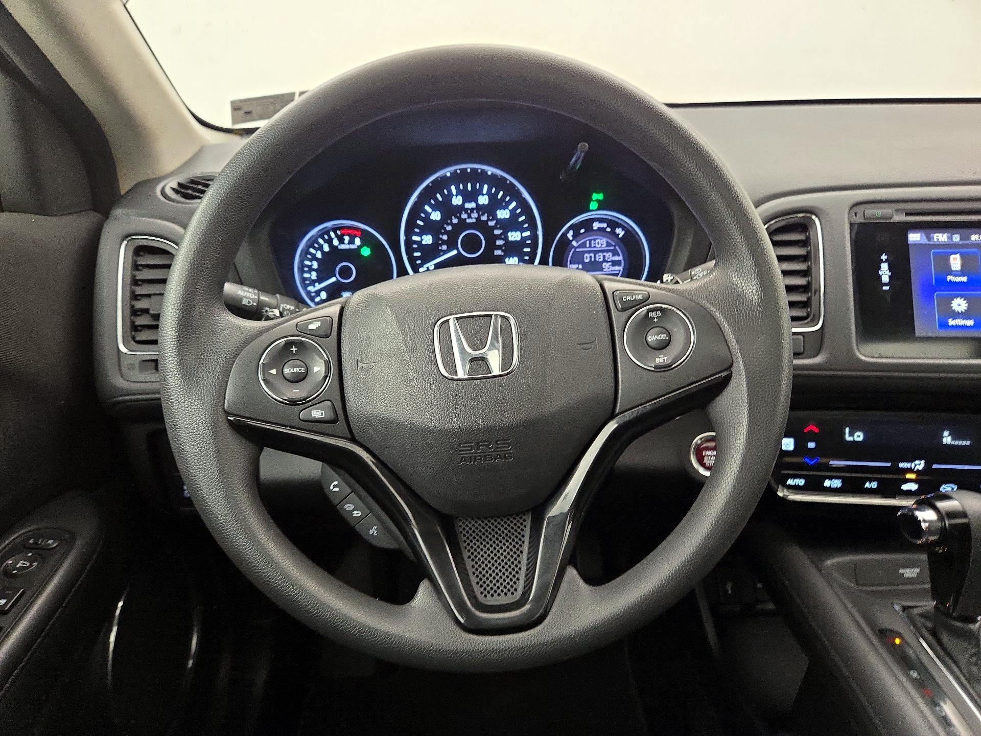 Thumbnail: 2016 Honda HR-V - 10
