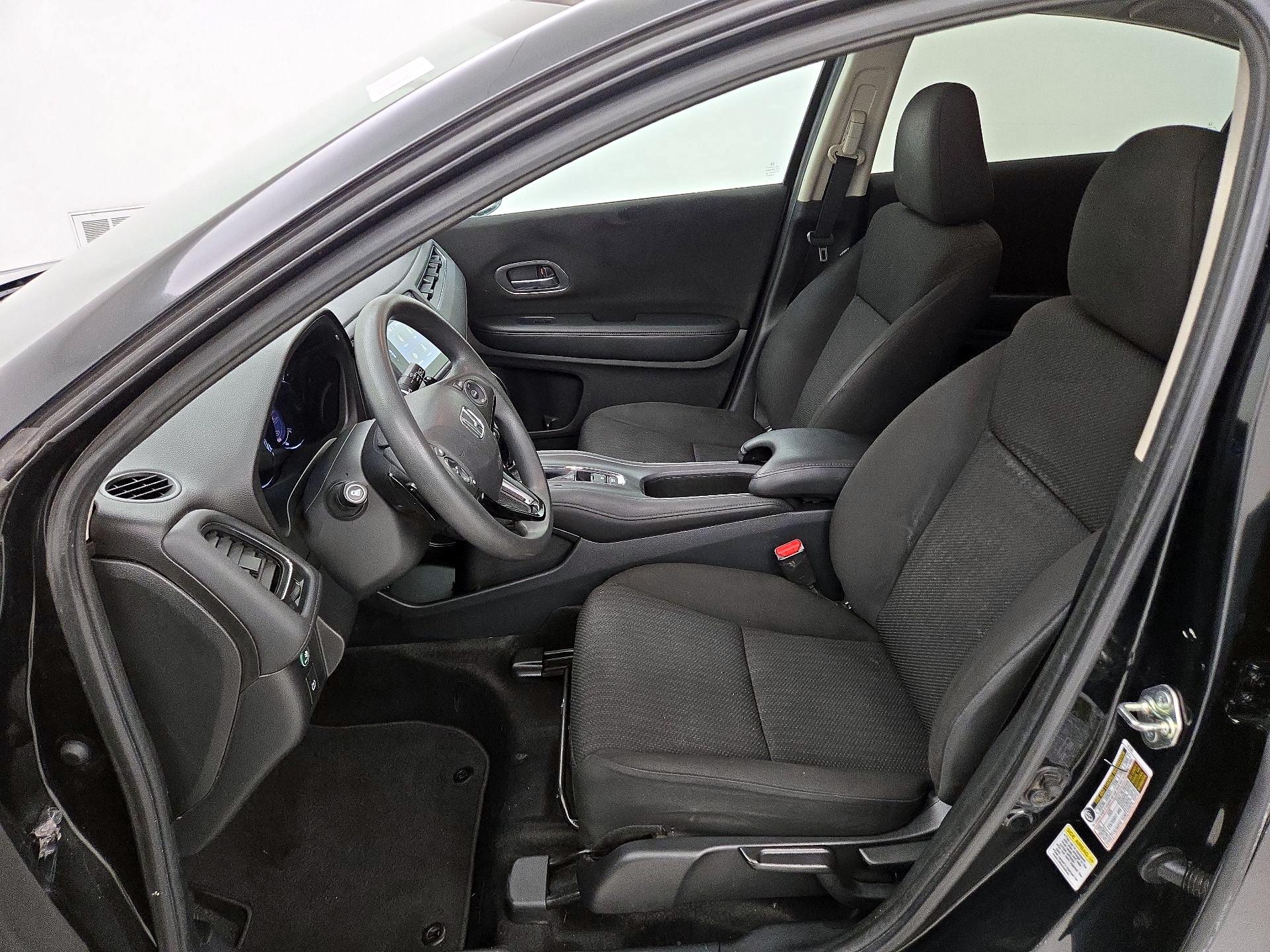 Thumbnail: 2016 Honda HR-V - 11