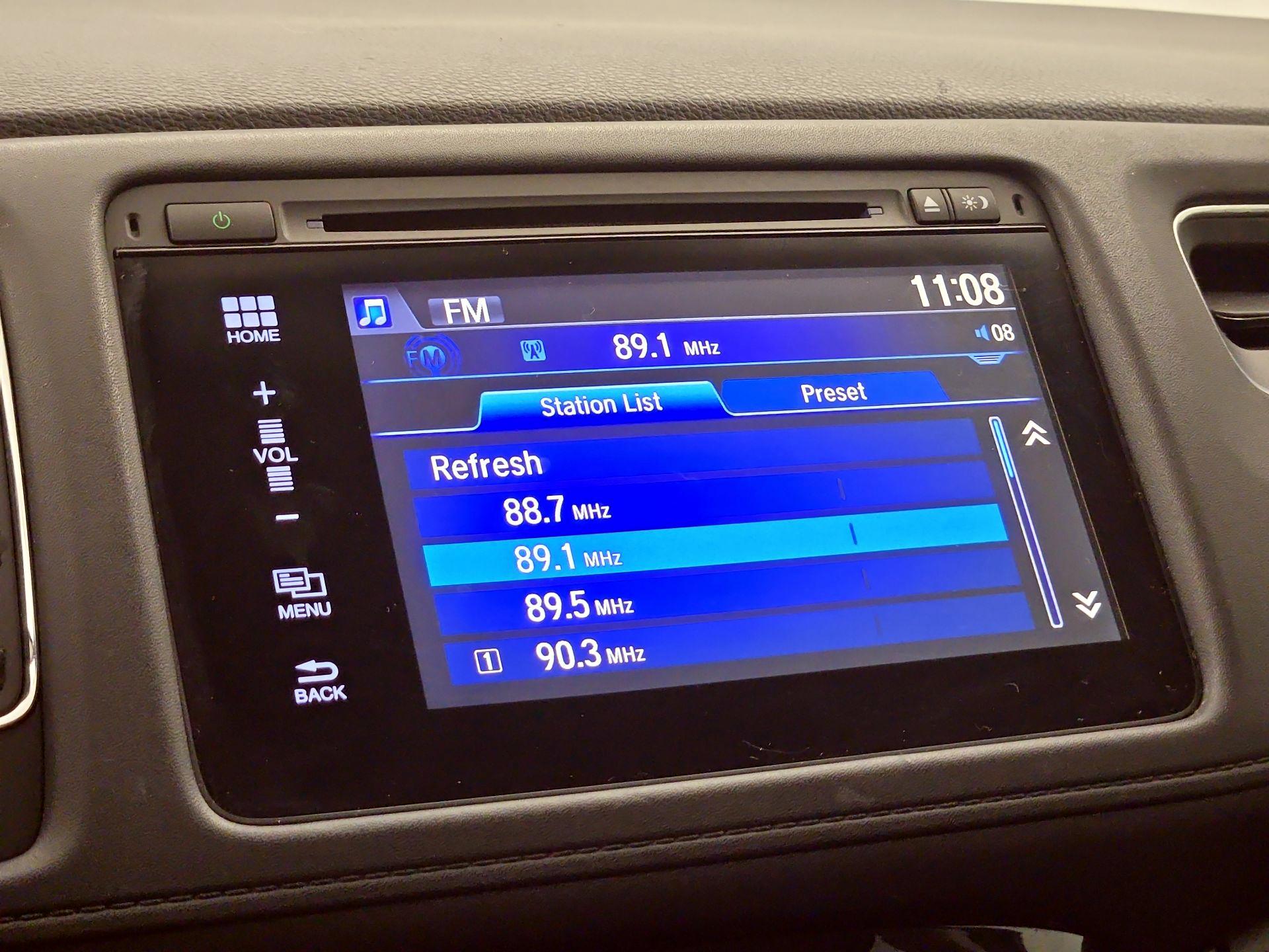 Thumbnail: 2016 Honda HR-V - 15