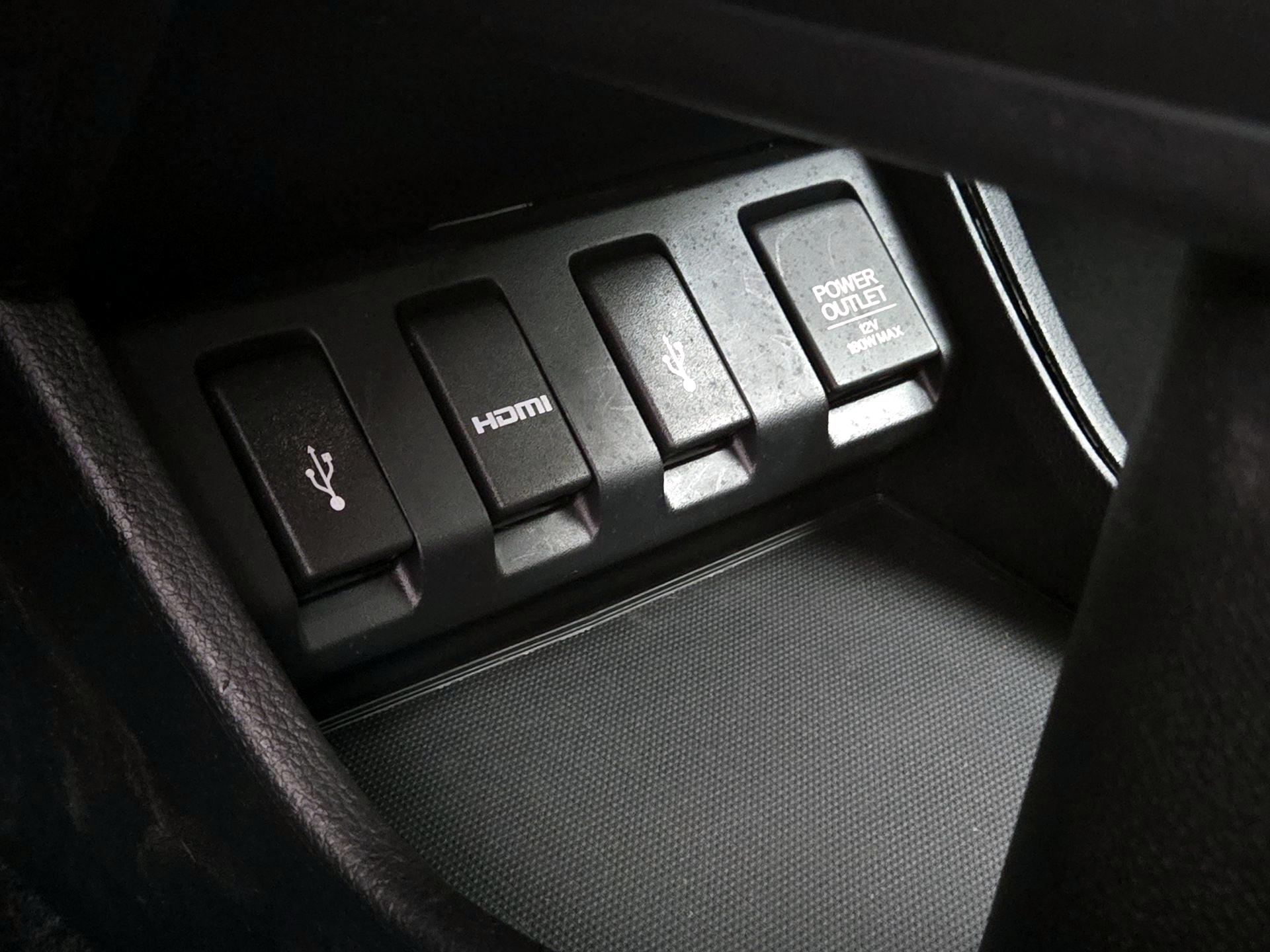 Thumbnail: 2016 Honda HR-V - 18