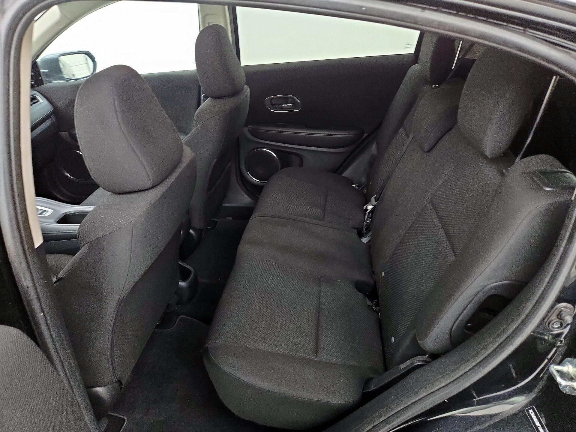 Thumbnail: 2016 Honda HR-V - 20