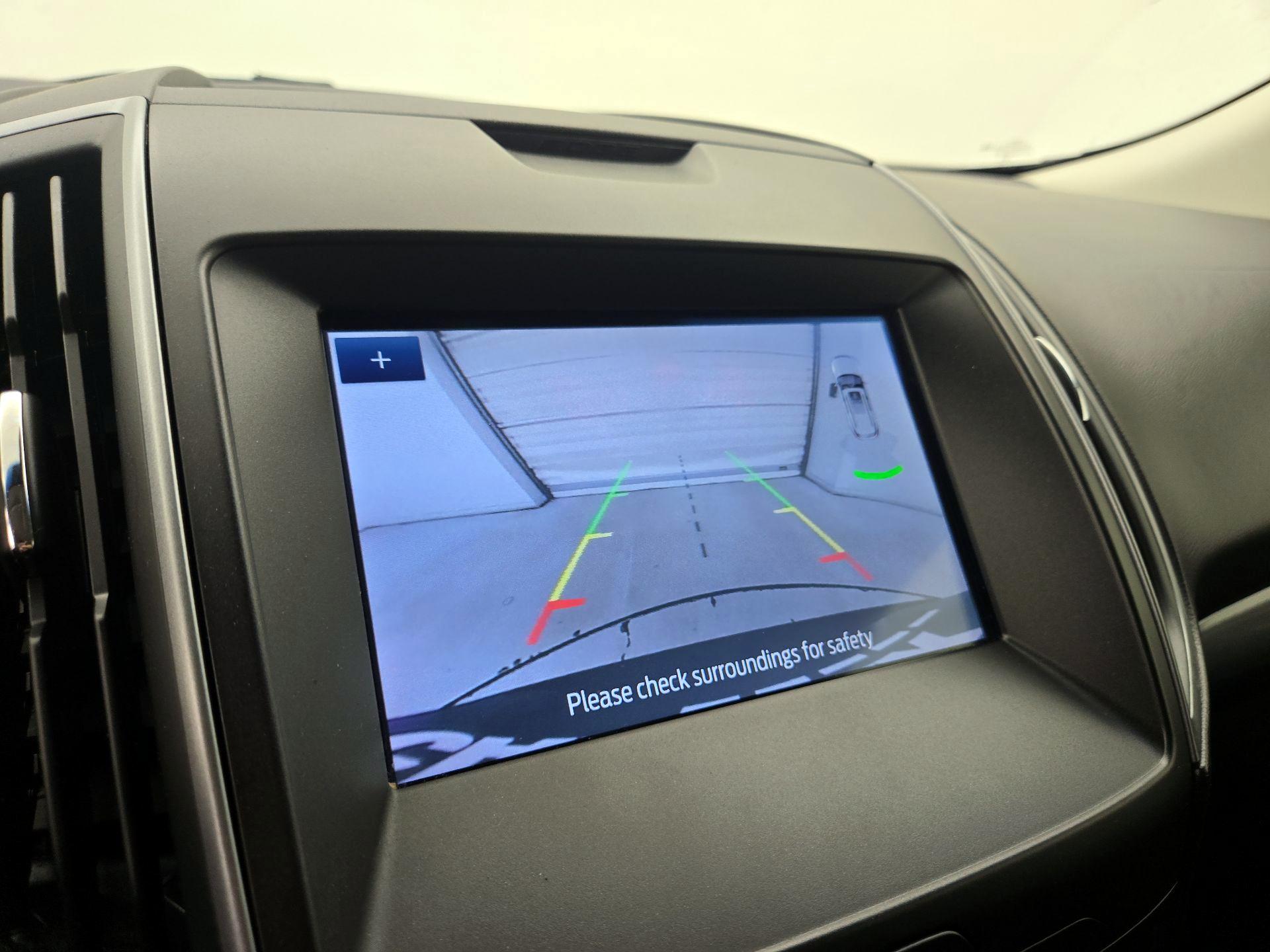 Thumbnail: 2020 Ford Edge - 14