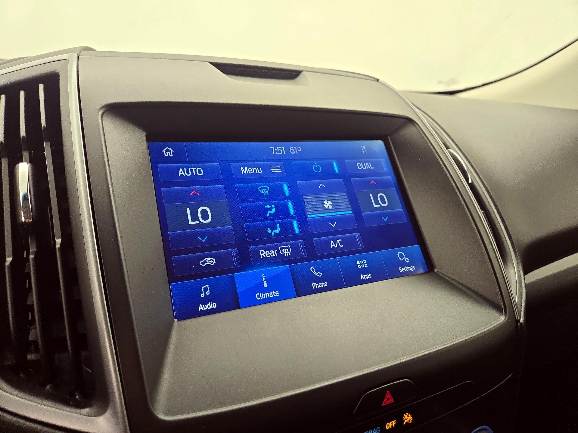 Thumbnail: 2020 Ford Edge - 16