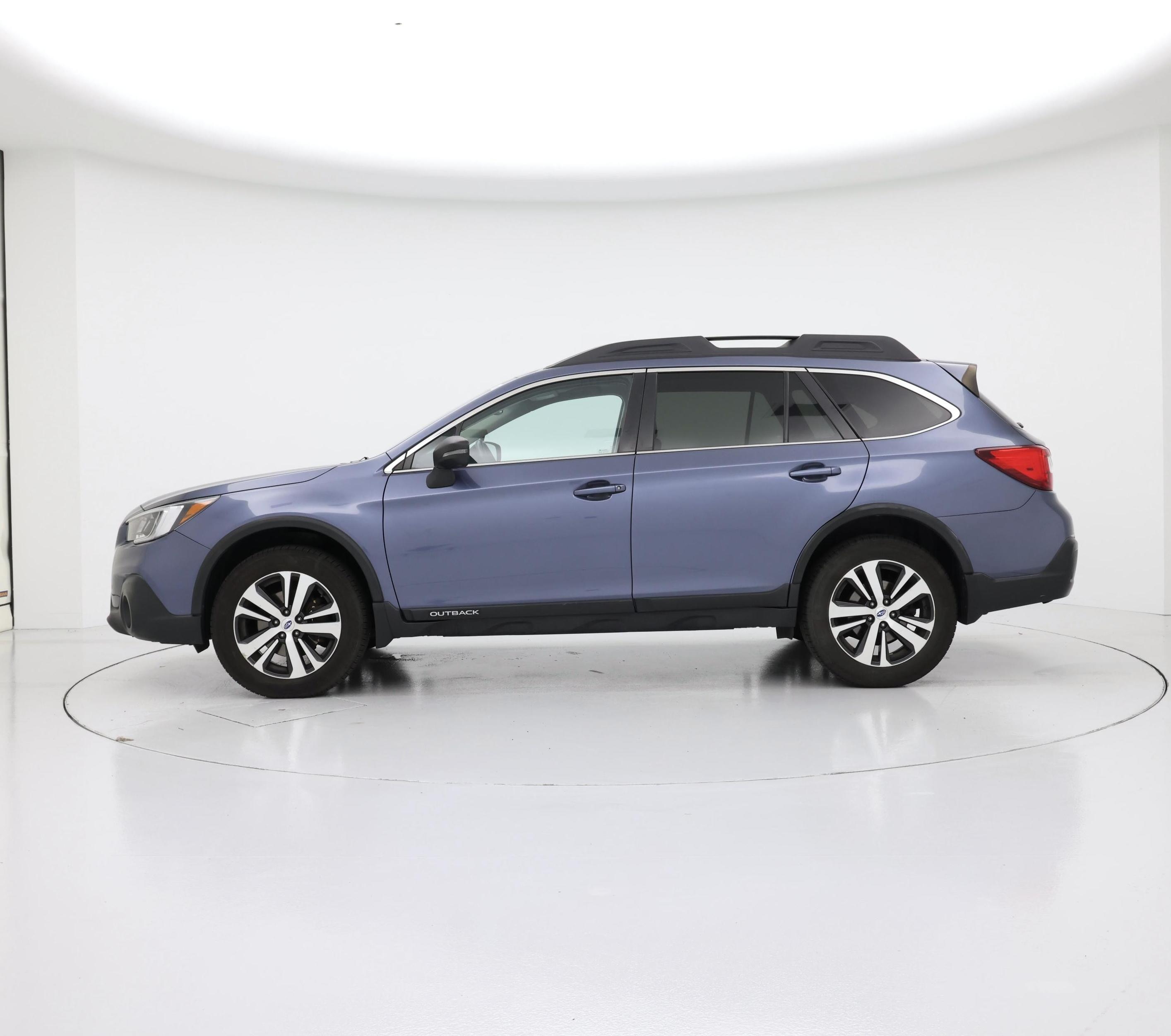 Thumbnail: 2018 Subaru Outback - 3