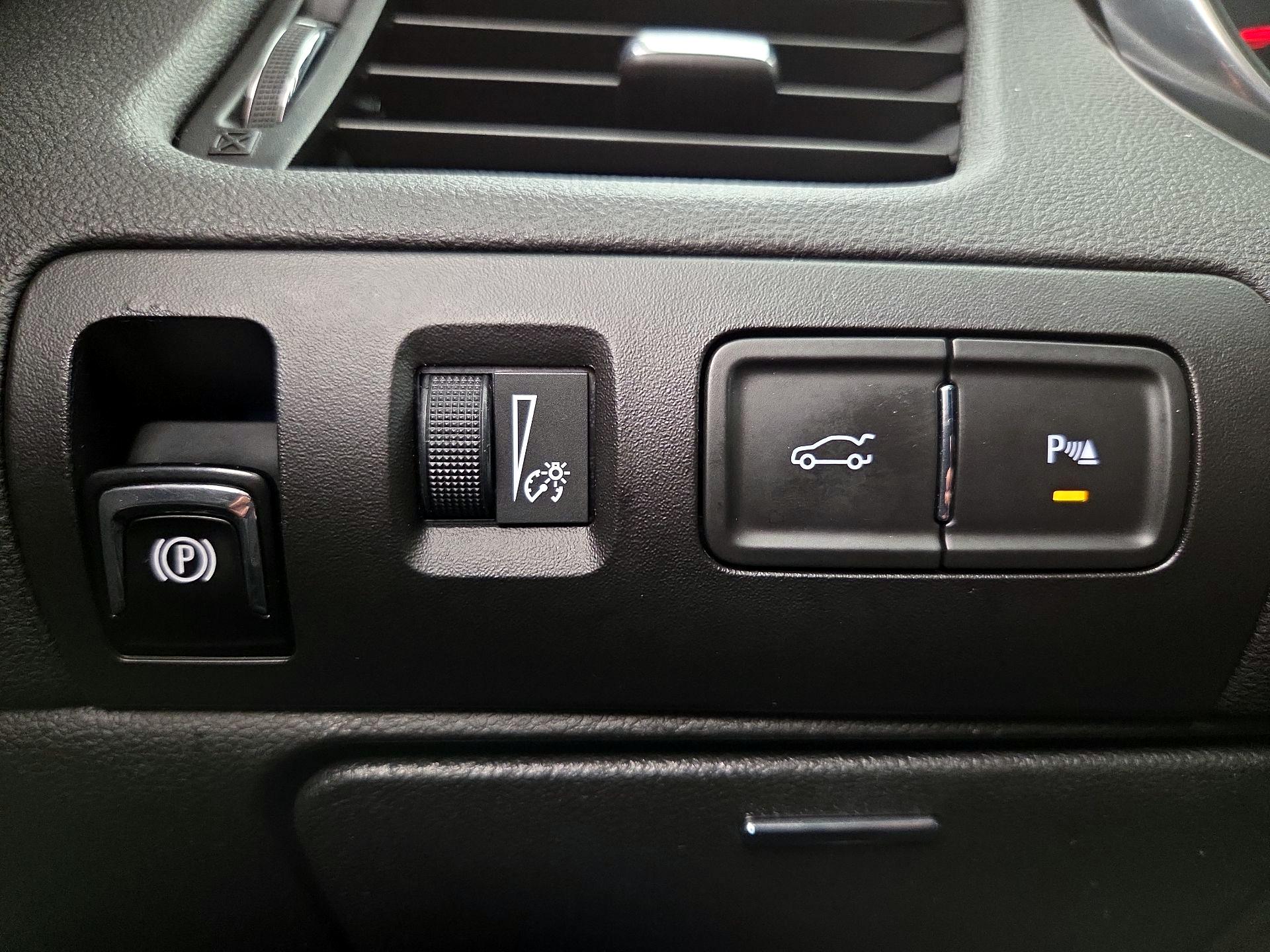 Thumbnail: 2015 Chevrolet Impala - 13