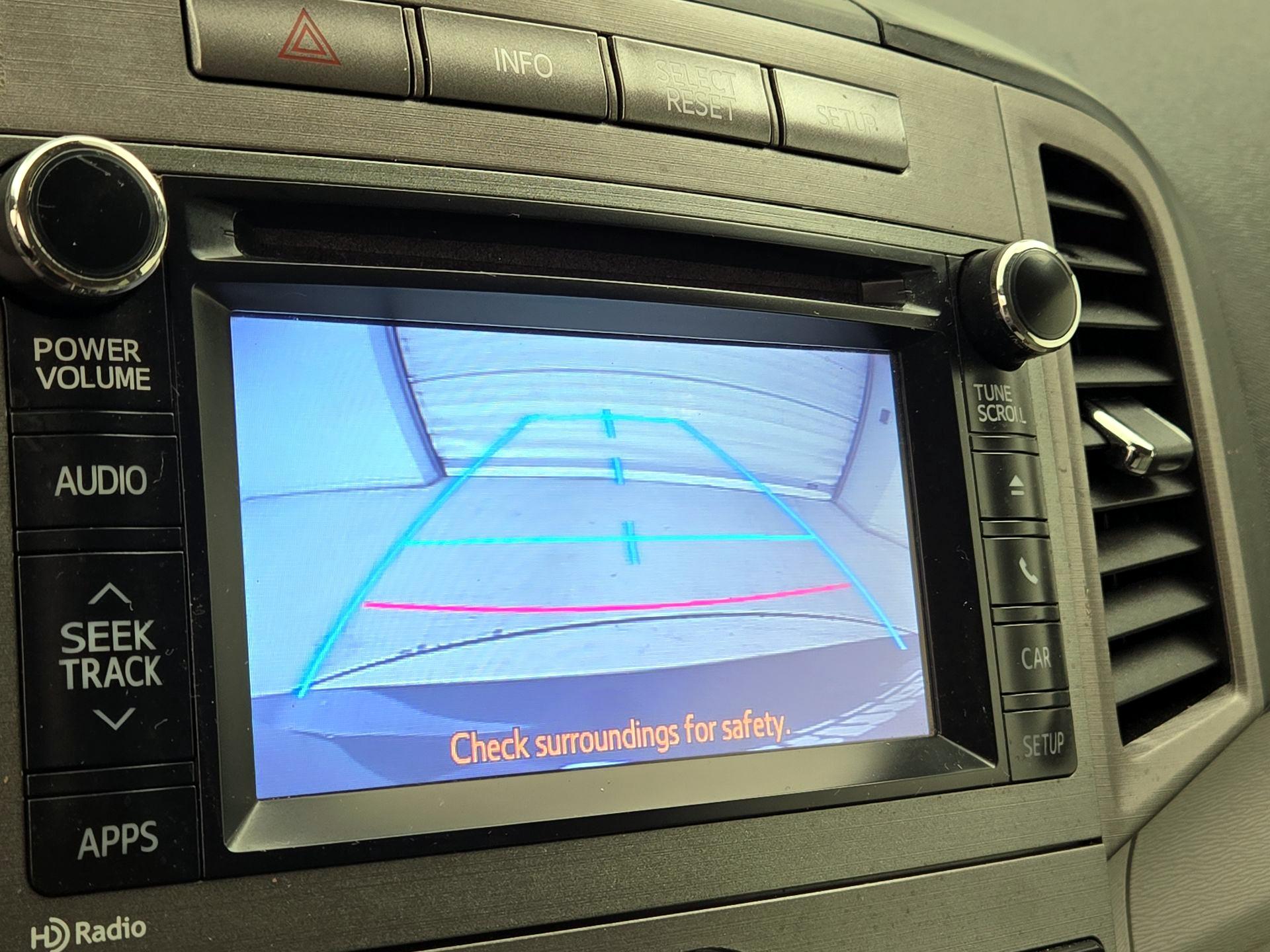 Thumbnail: 2014 Toyota Venza - 14