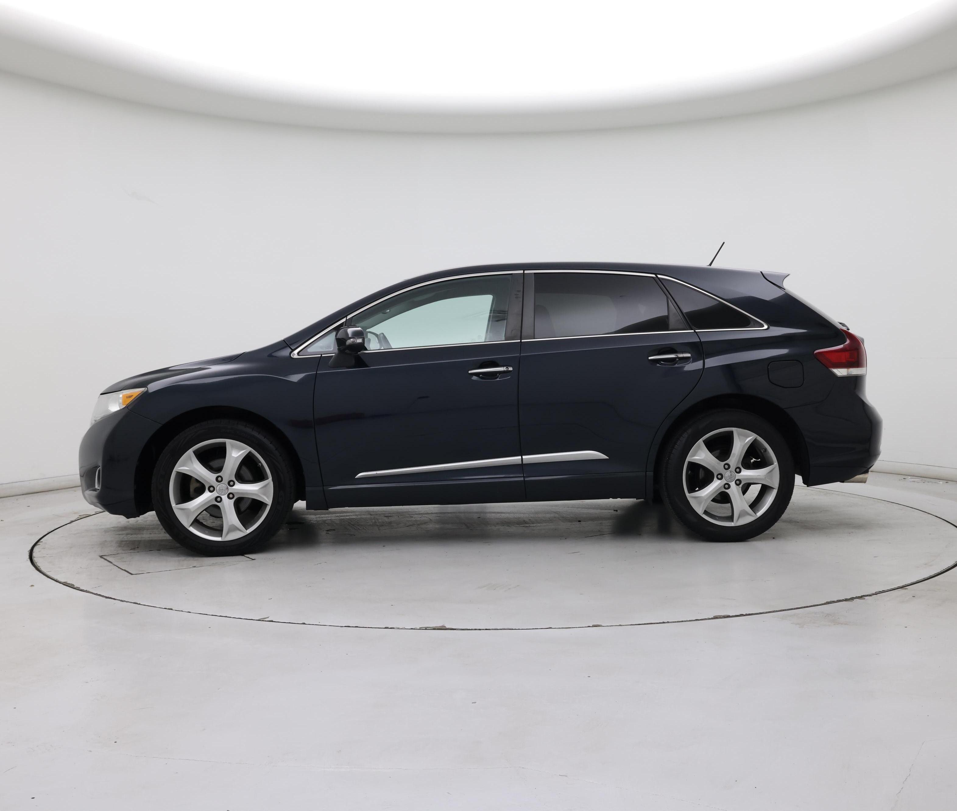 Thumbnail: 2014 Toyota Venza - 3