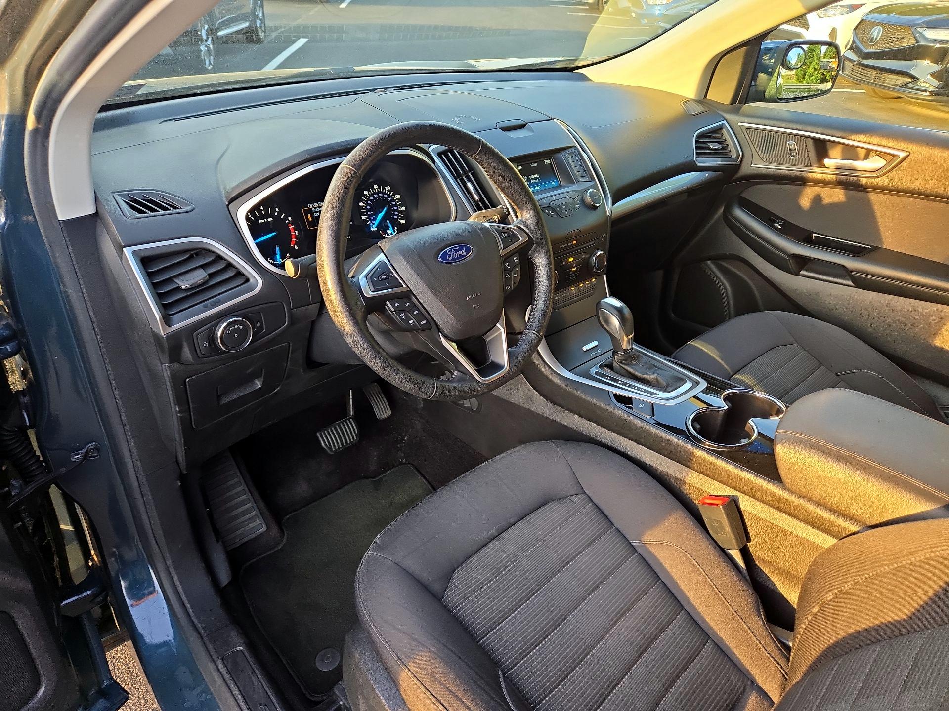 Thumbnail: 2016 Ford Edge - 9