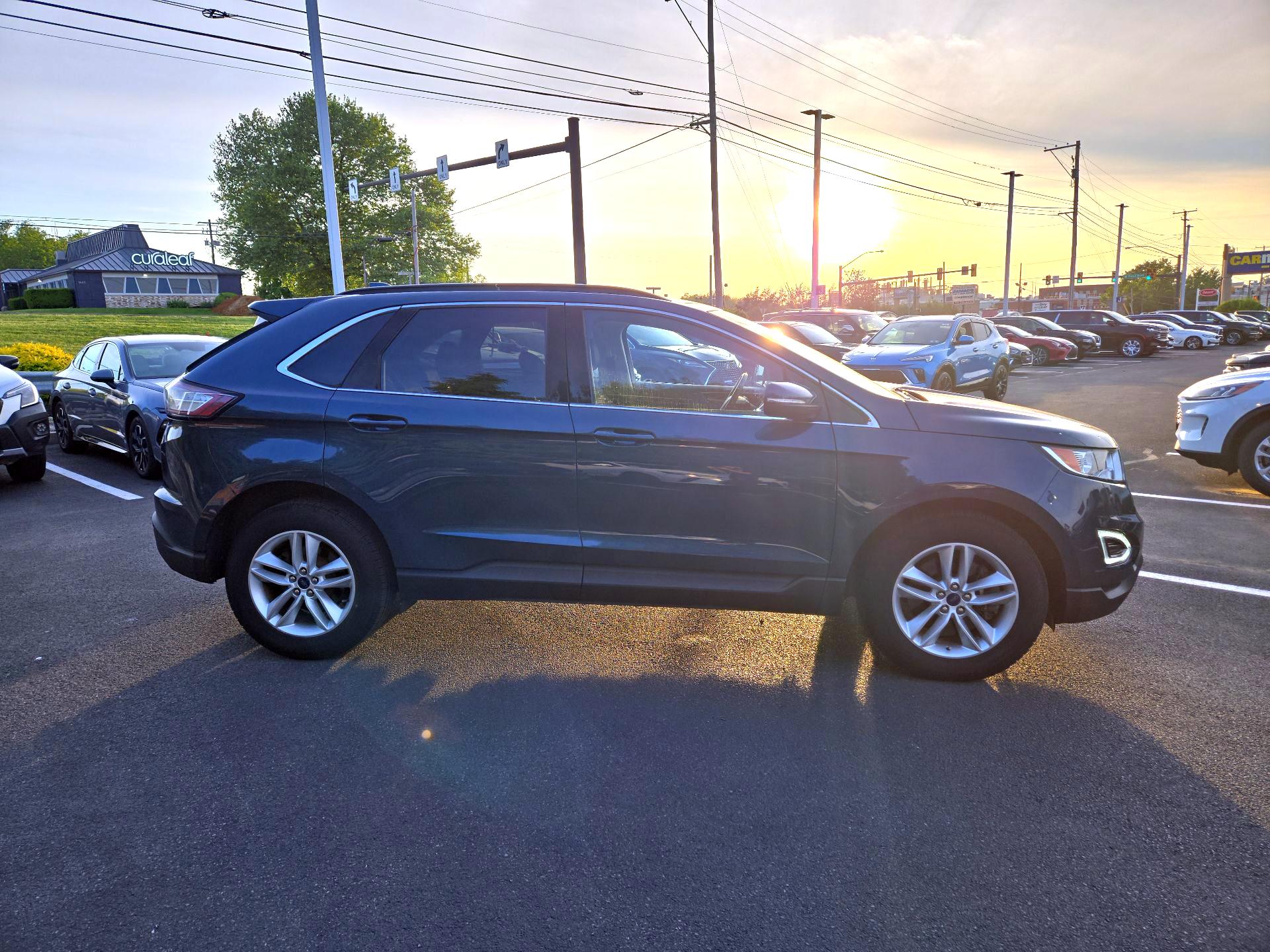 Thumbnail: 2016 Ford Edge - 4