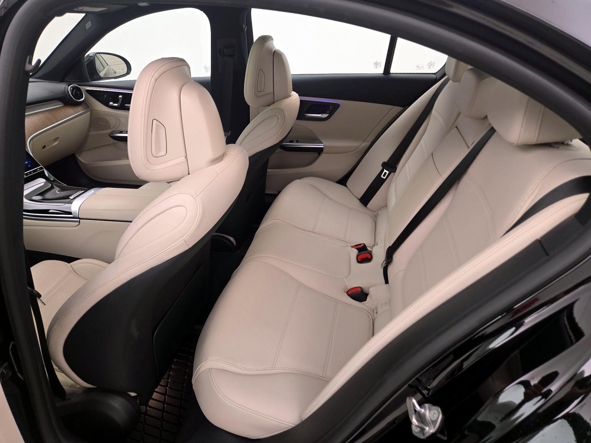 Thumbnail: 2023 Mercedes-Benz C-Class - 20