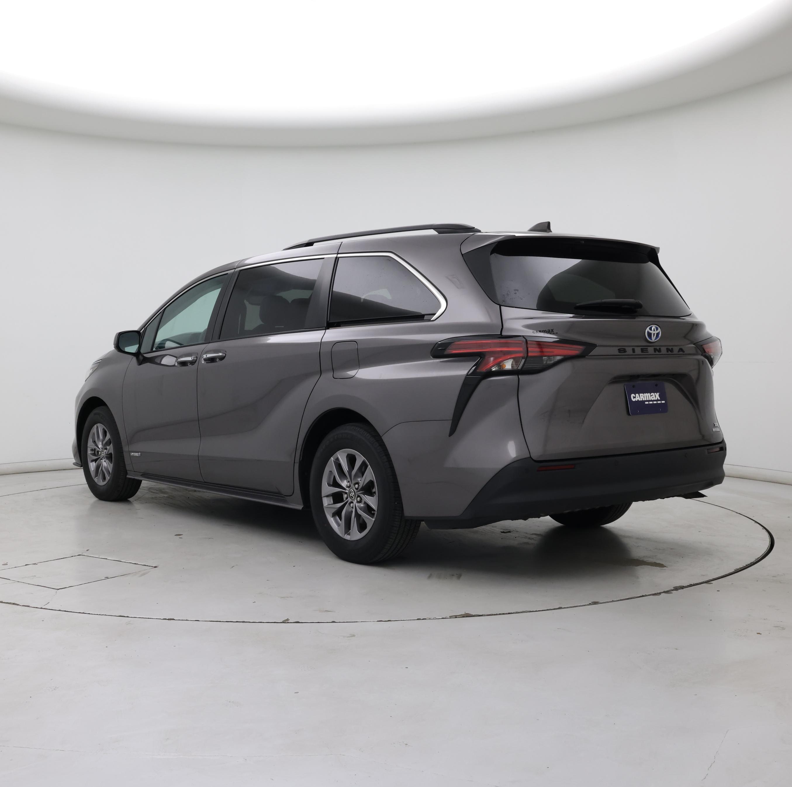 Thumbnail: 2021 Toyota Sienna - 2