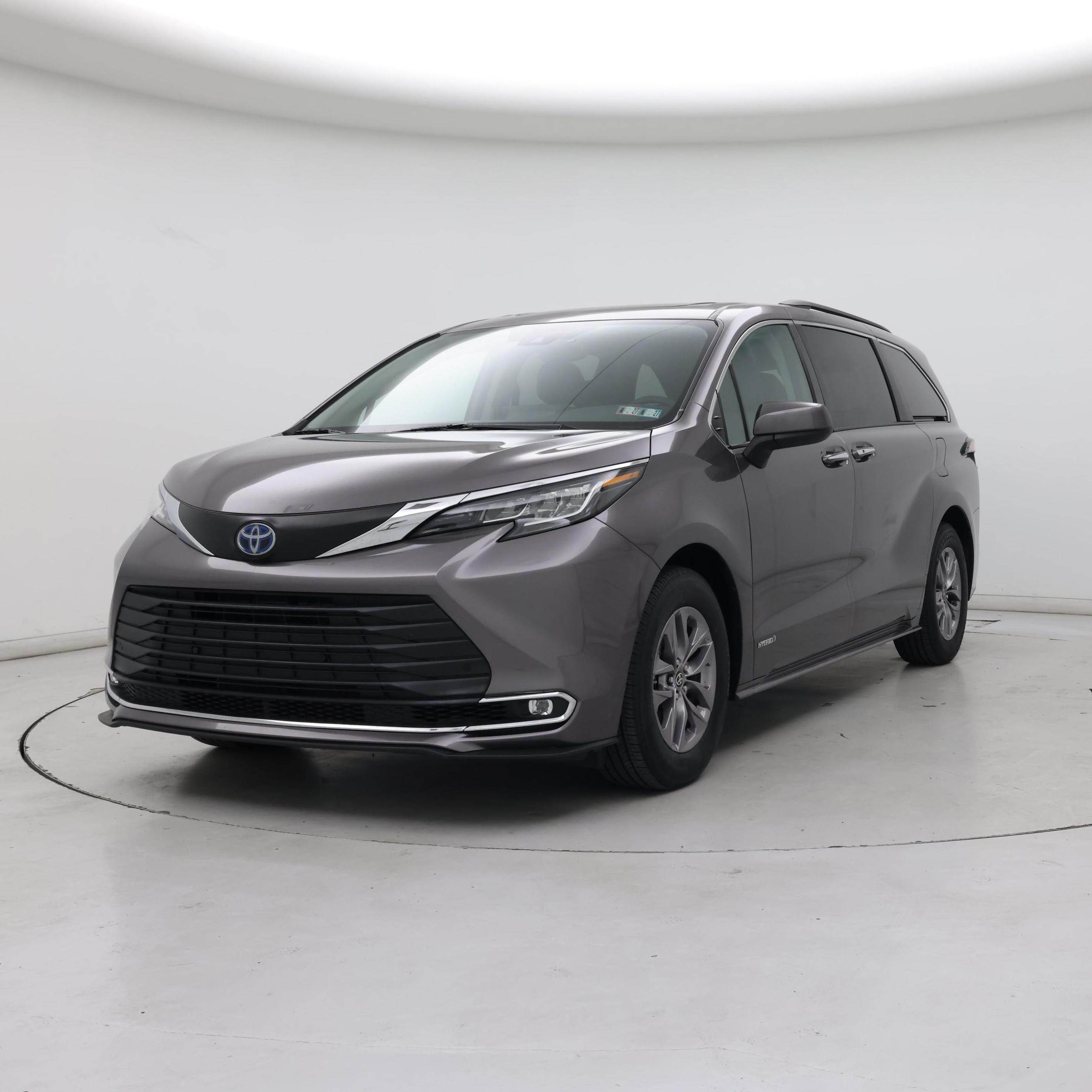 Thumbnail: 2021 Toyota Sienna - 4
