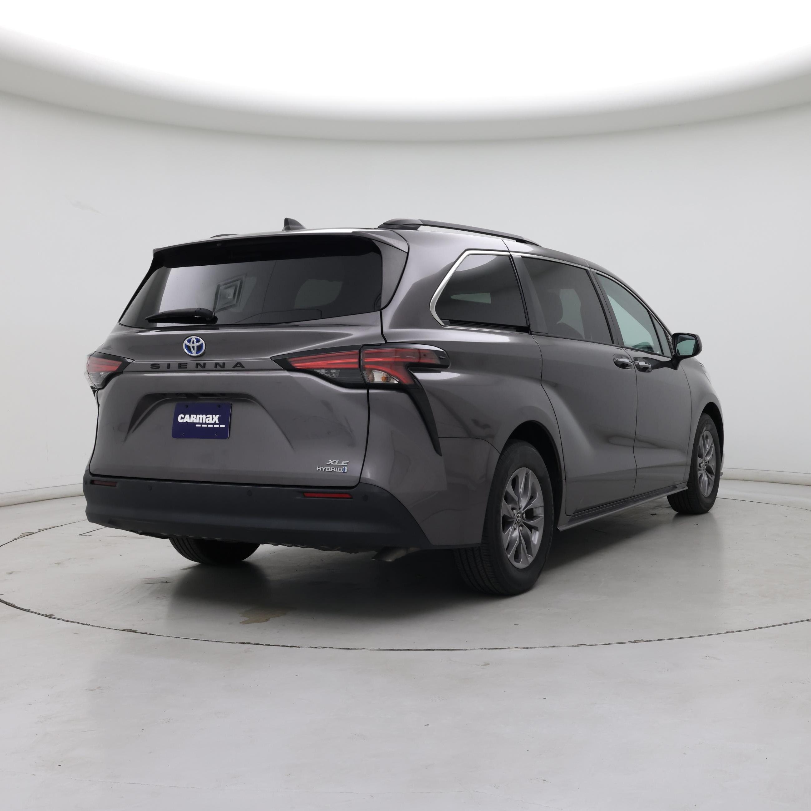 Thumbnail: 2021 Toyota Sienna - 8
