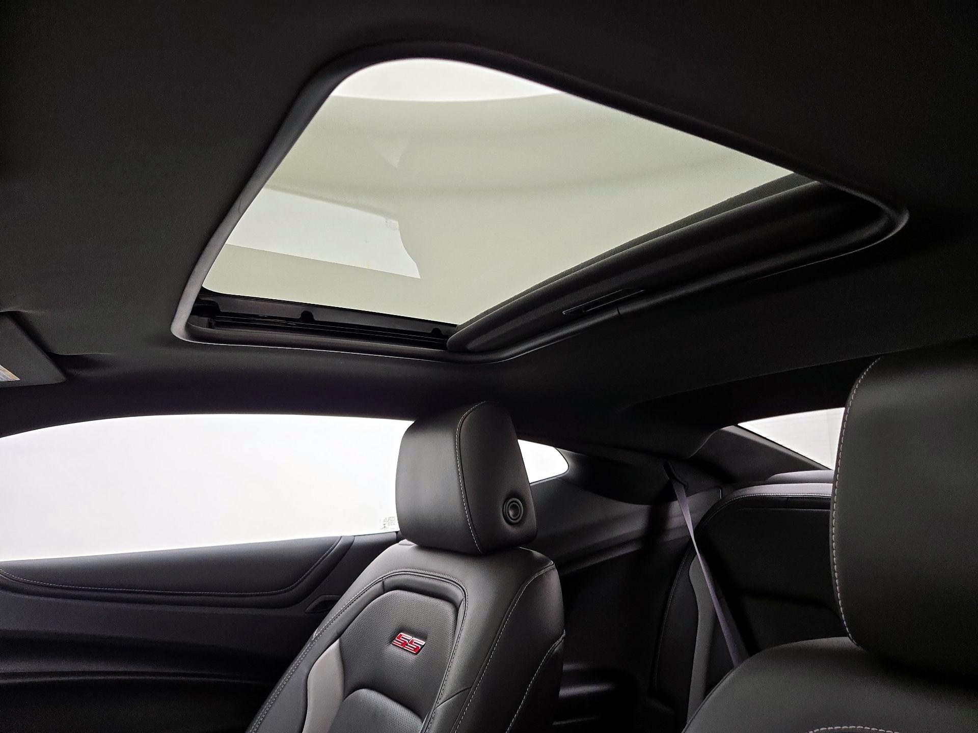 Thumbnail: 2016 Chevrolet Camaro - 20