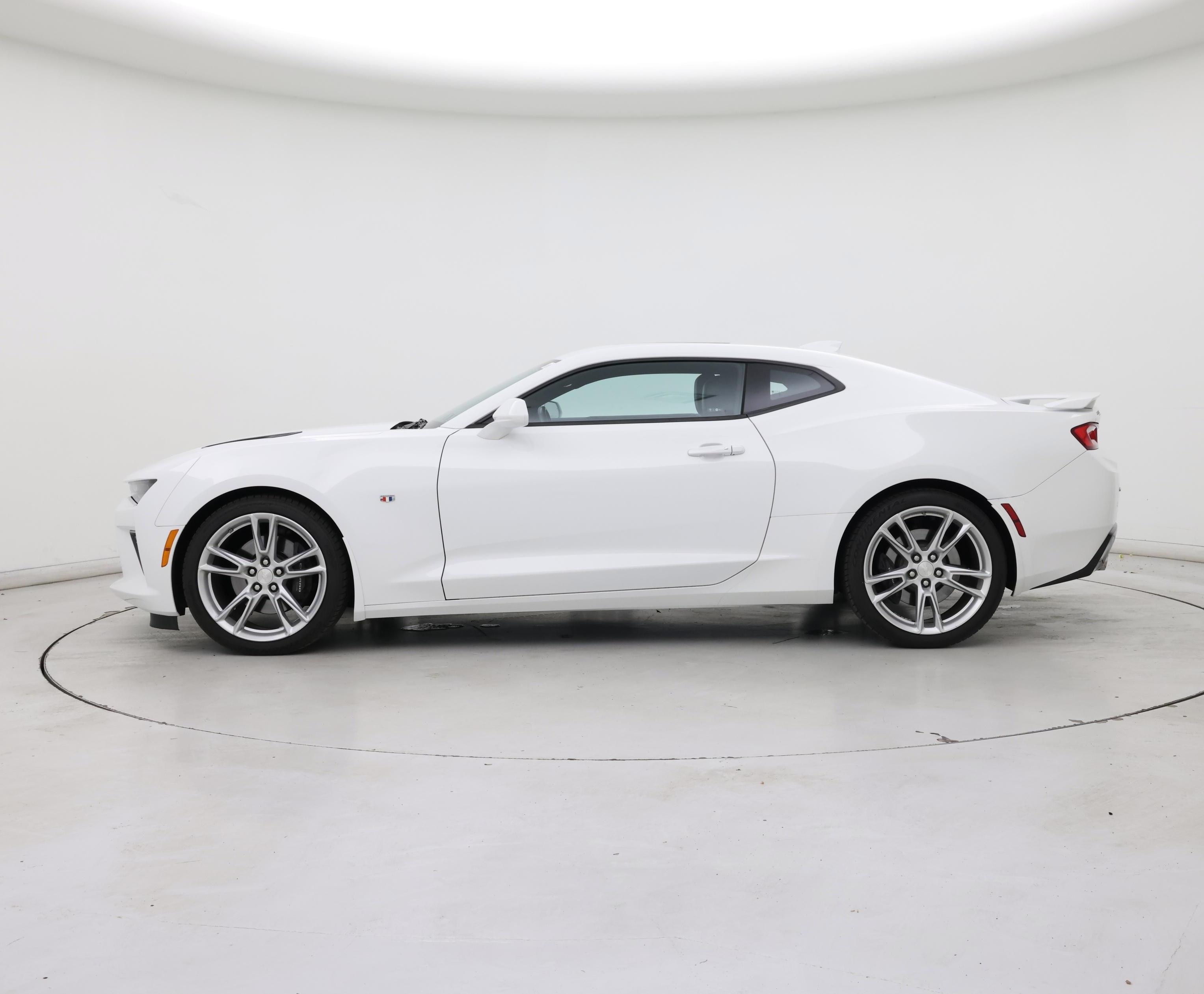 Thumbnail: 2016 Chevrolet Camaro - 3