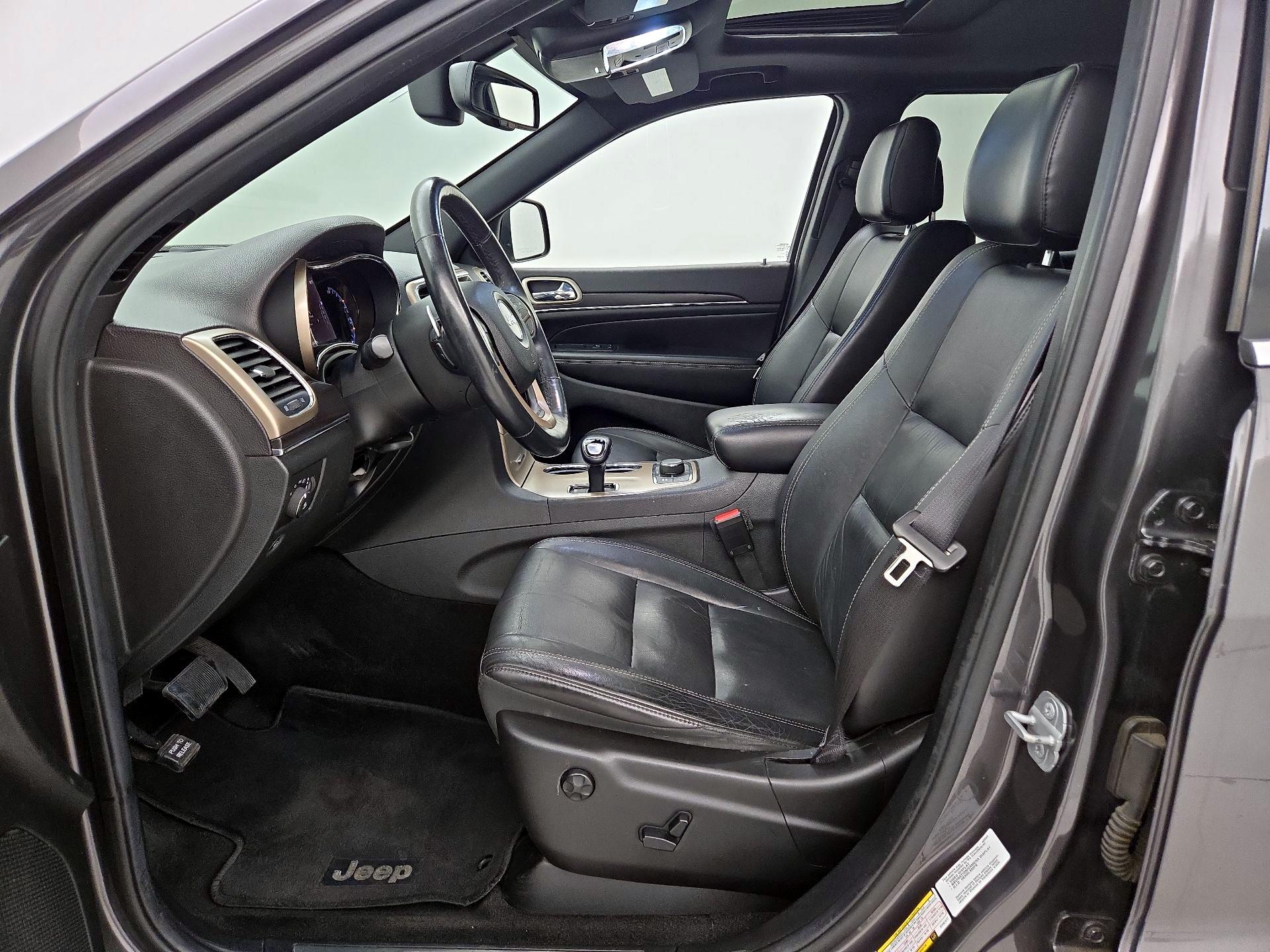 Thumbnail: 2014 Jeep Grand Cherokee - 11
