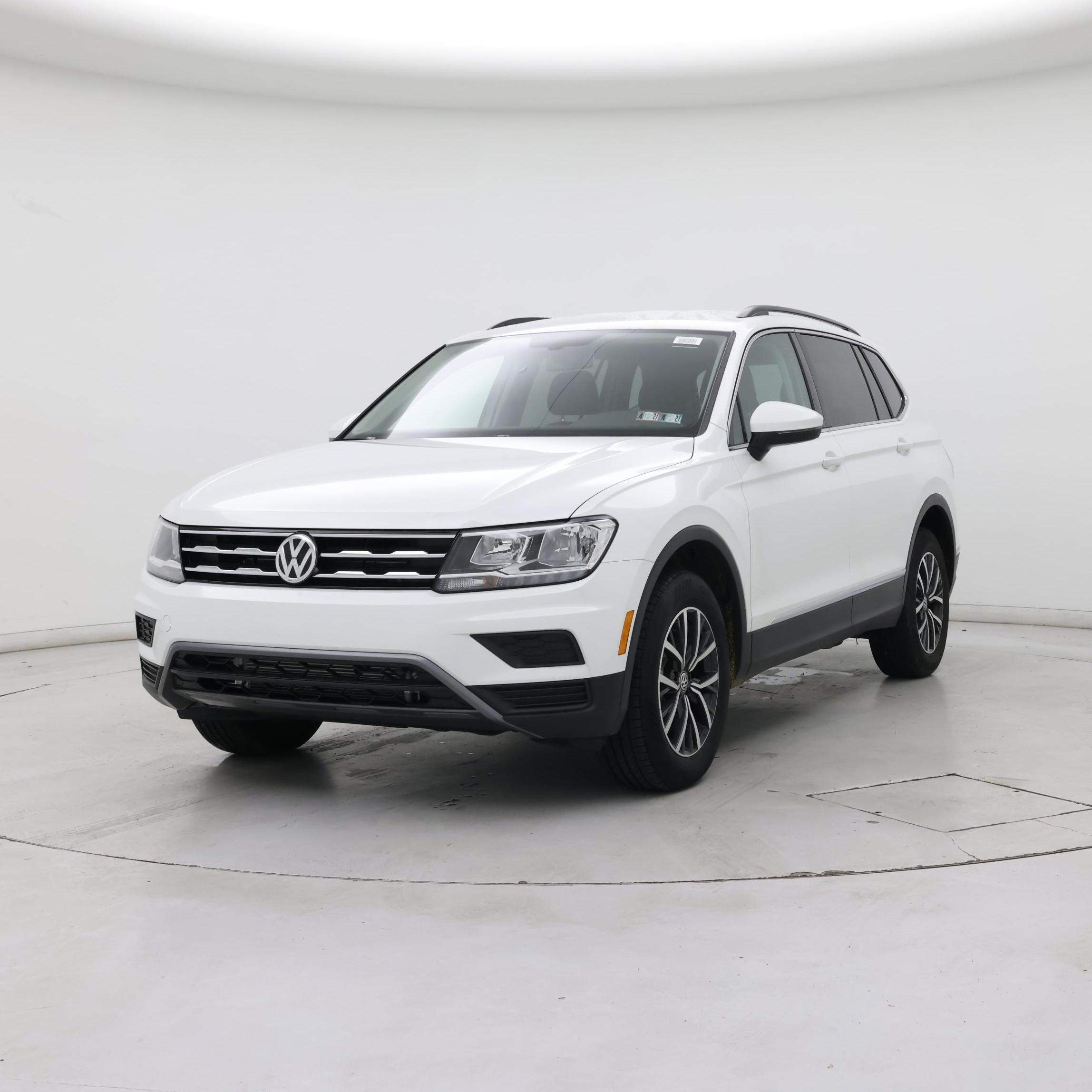 Thumbnail: 2020 Volkswagen Tiguan - 4