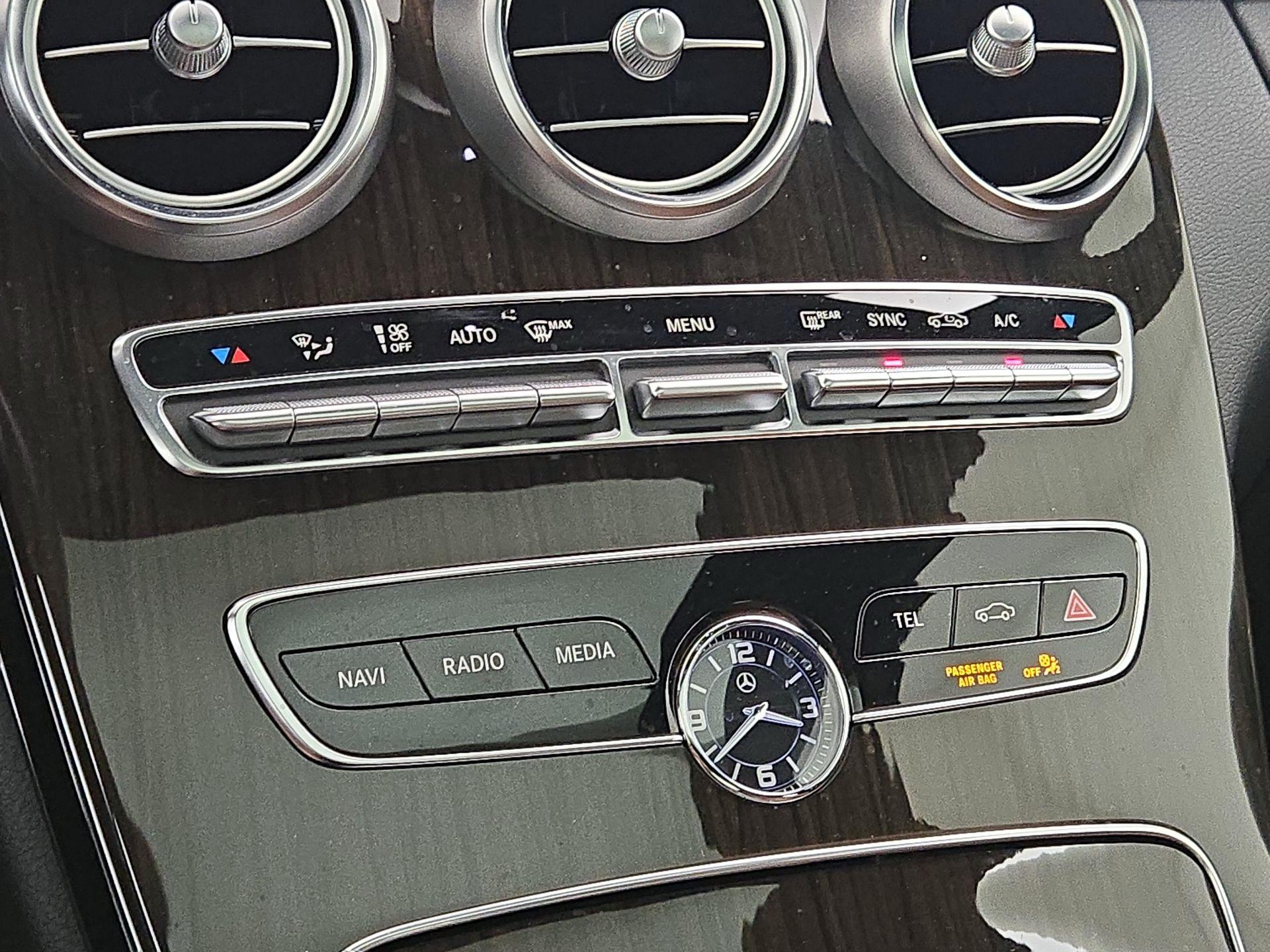 Thumbnail: 2019 Mercedes-Benz C-Class - 16
