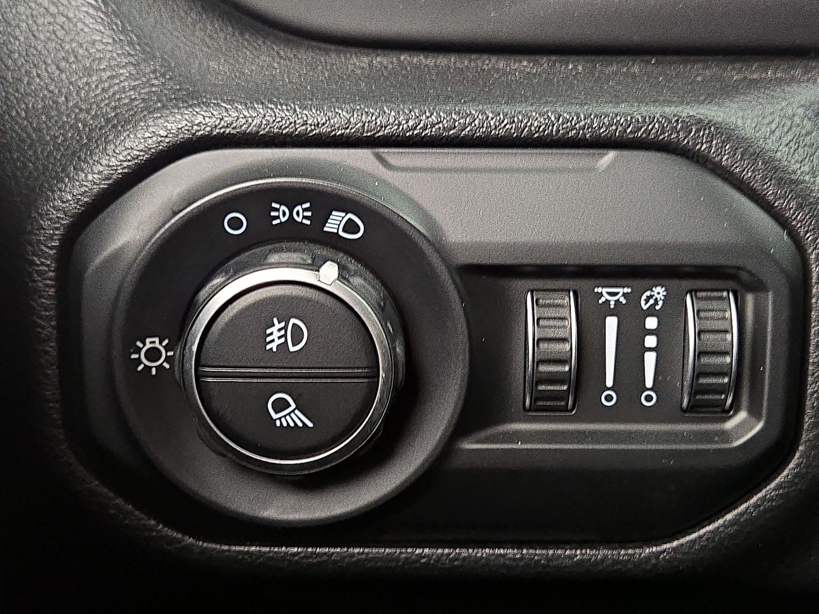 2021 Jeep Gladiator WILLYS SPORT - Photo 14