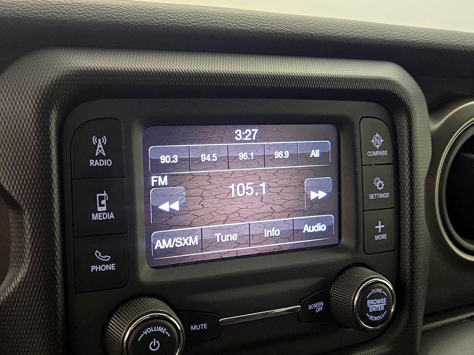 2021 Jeep Gladiator WILLYS SPORT - Photo 16