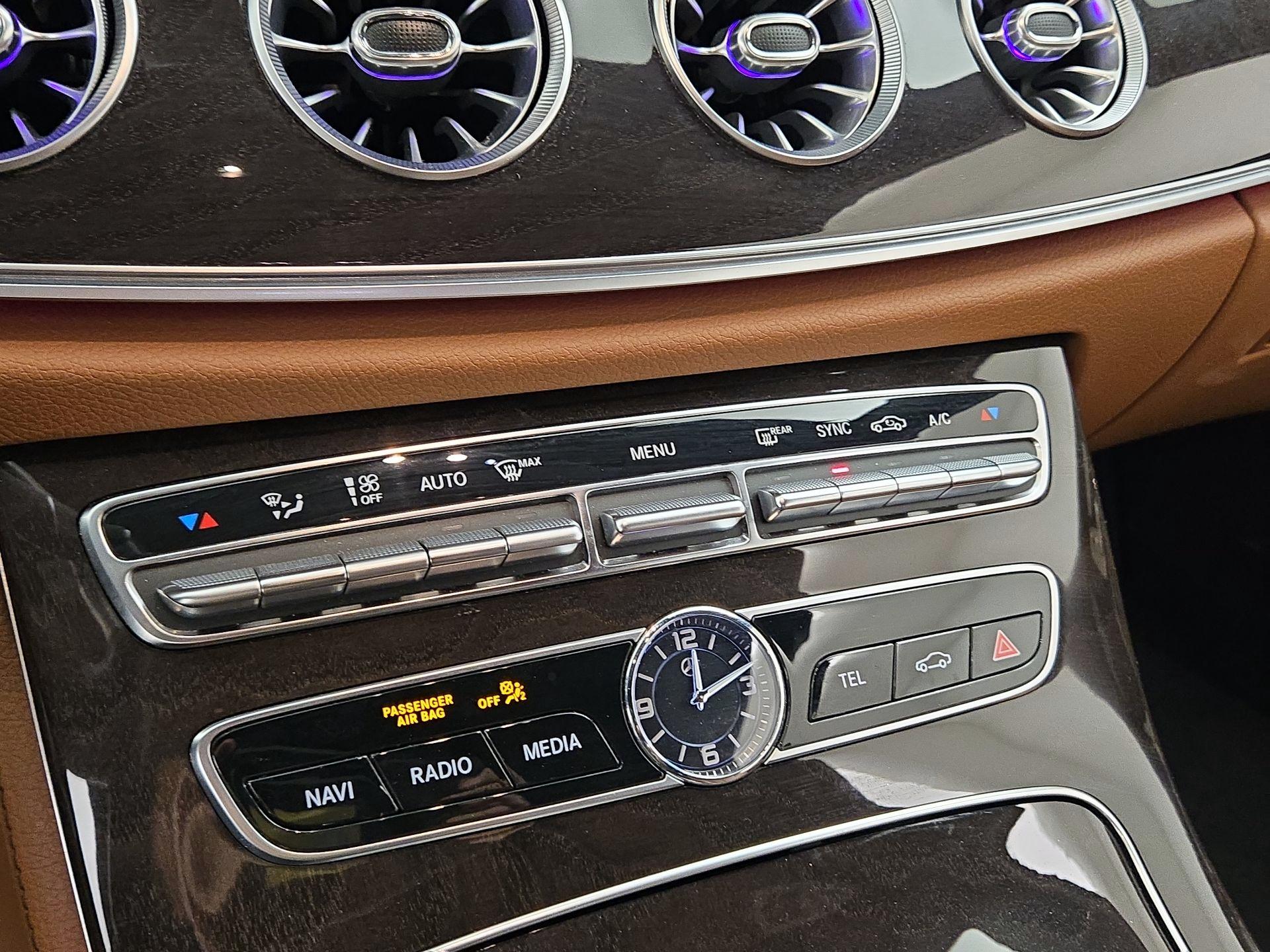 Thumbnail: 2019 Mercedes-Benz E-Class - 17
