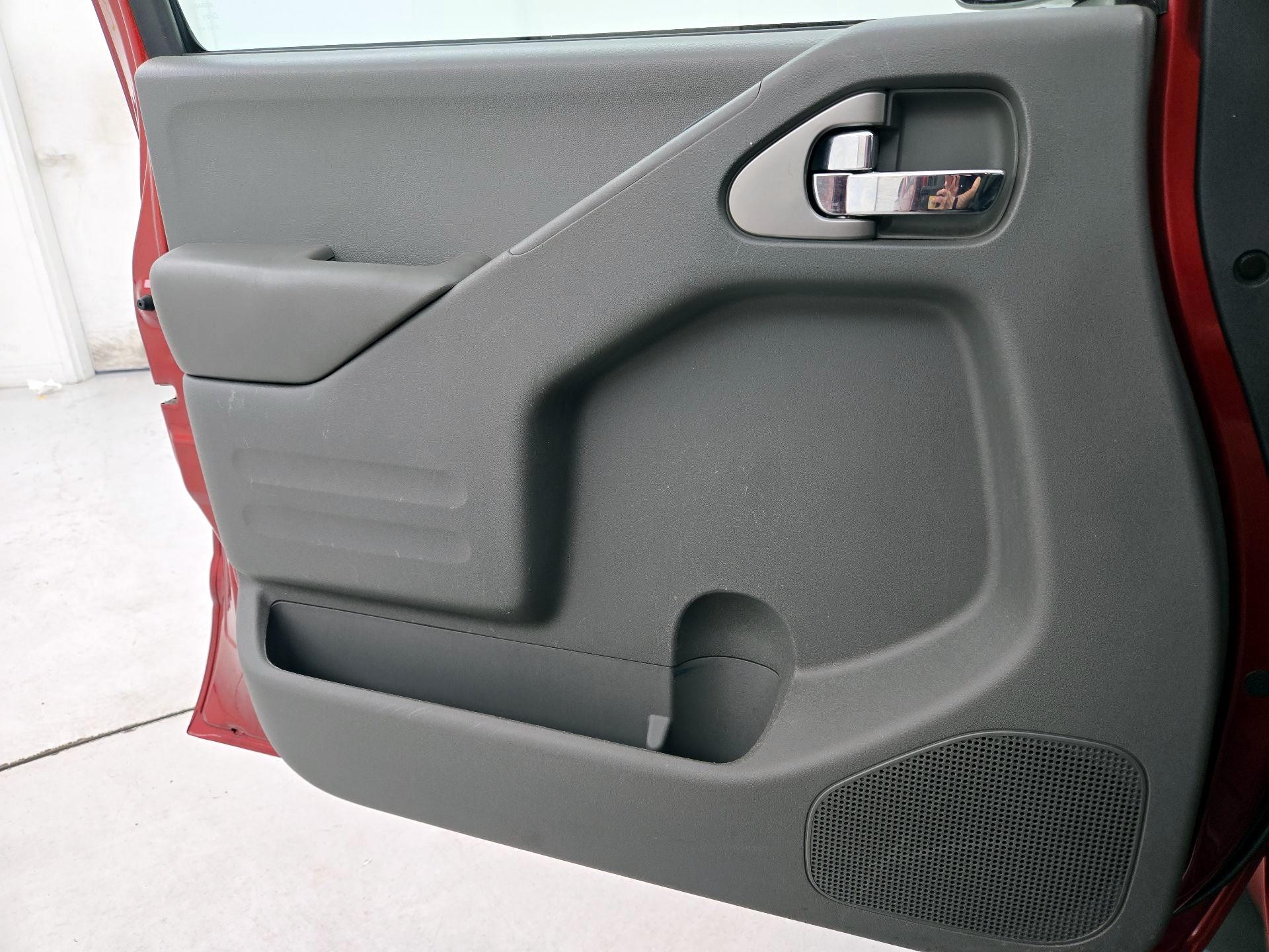 Thumbnail: 2019 Nissan Frontier - 12