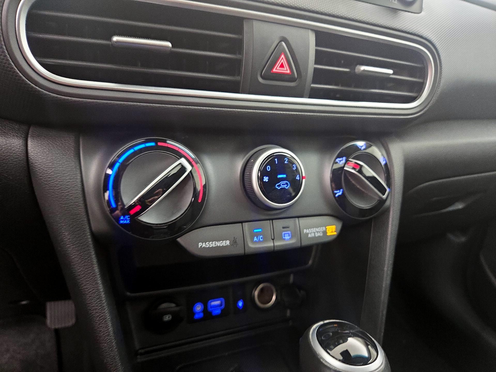 Thumbnail: 2020 Hyundai Kona - 16