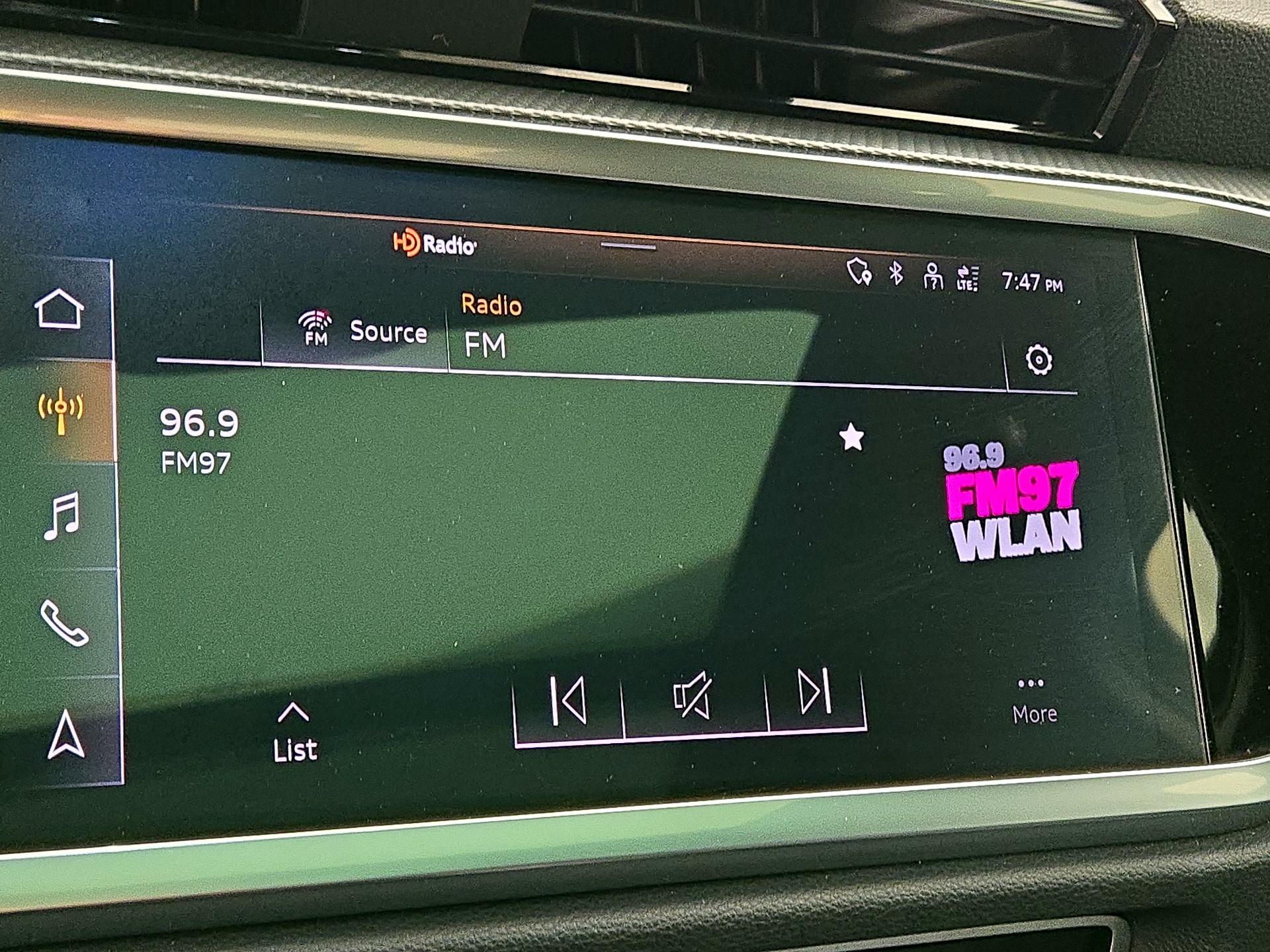 Thumbnail: 2022 Audi Q3 - 15