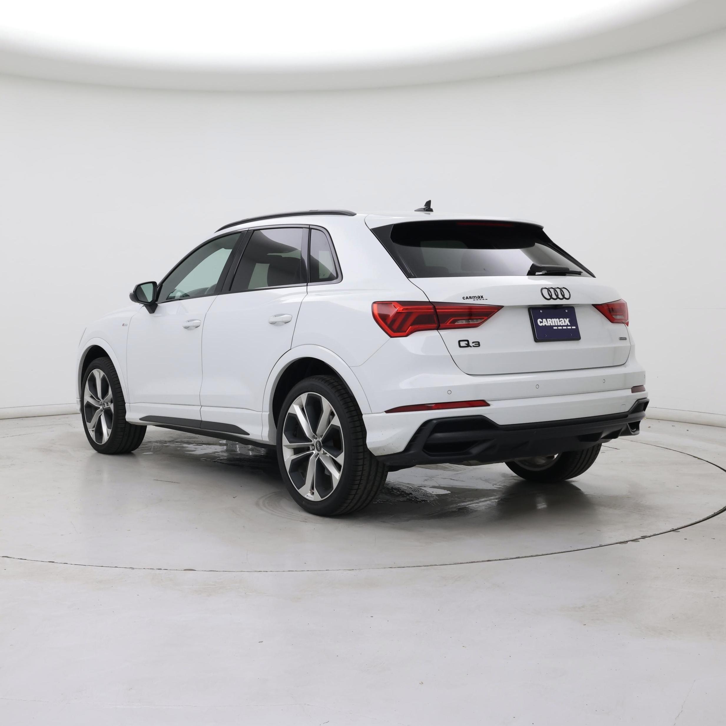 Thumbnail: 2022 Audi Q3 - 2